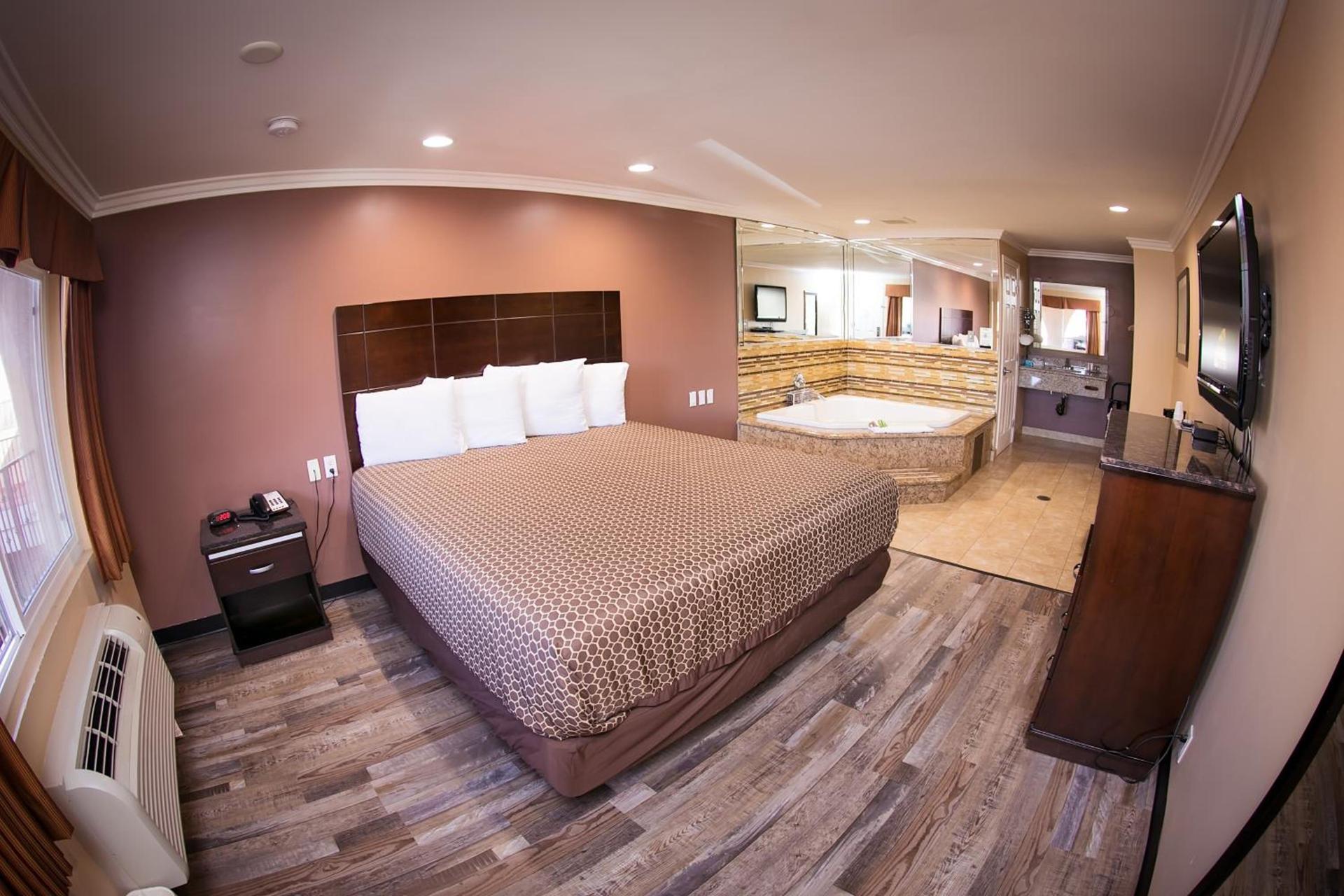 Rodeway Inn & Suites Bellflower photo 48