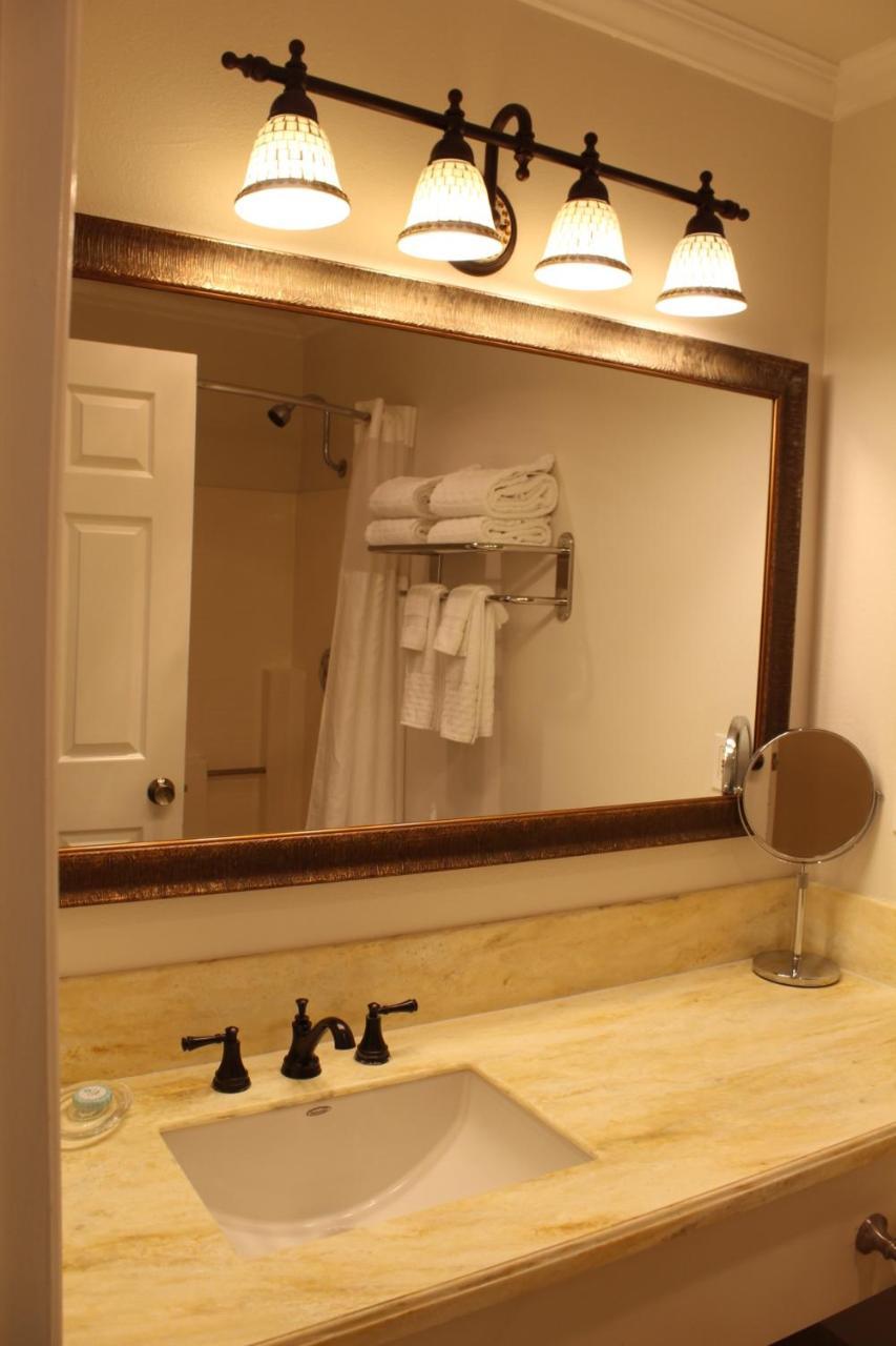 Elm House Inn photo 39