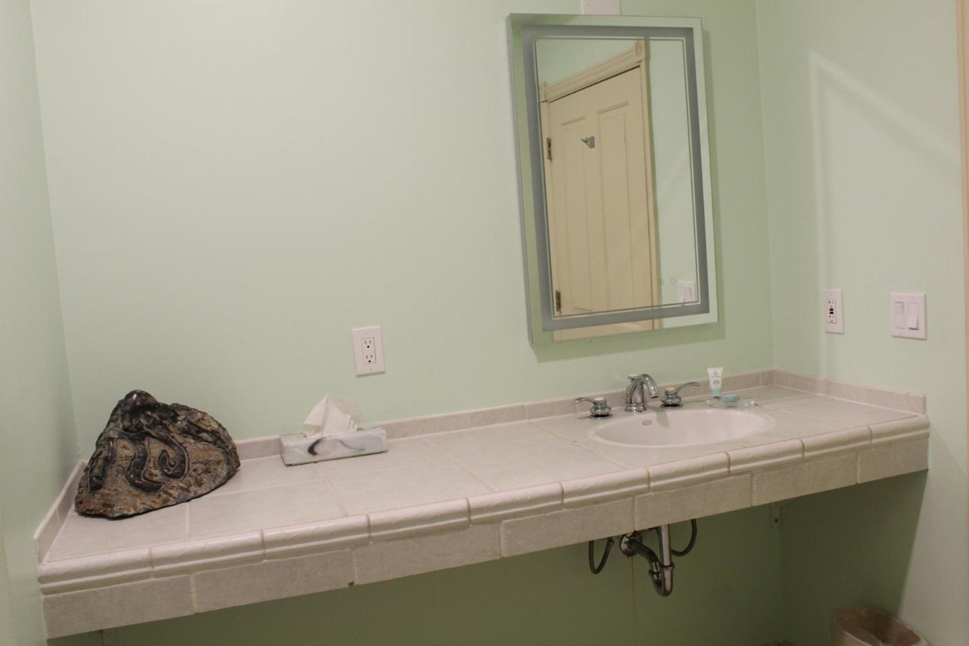 Elm House Inn photo 59