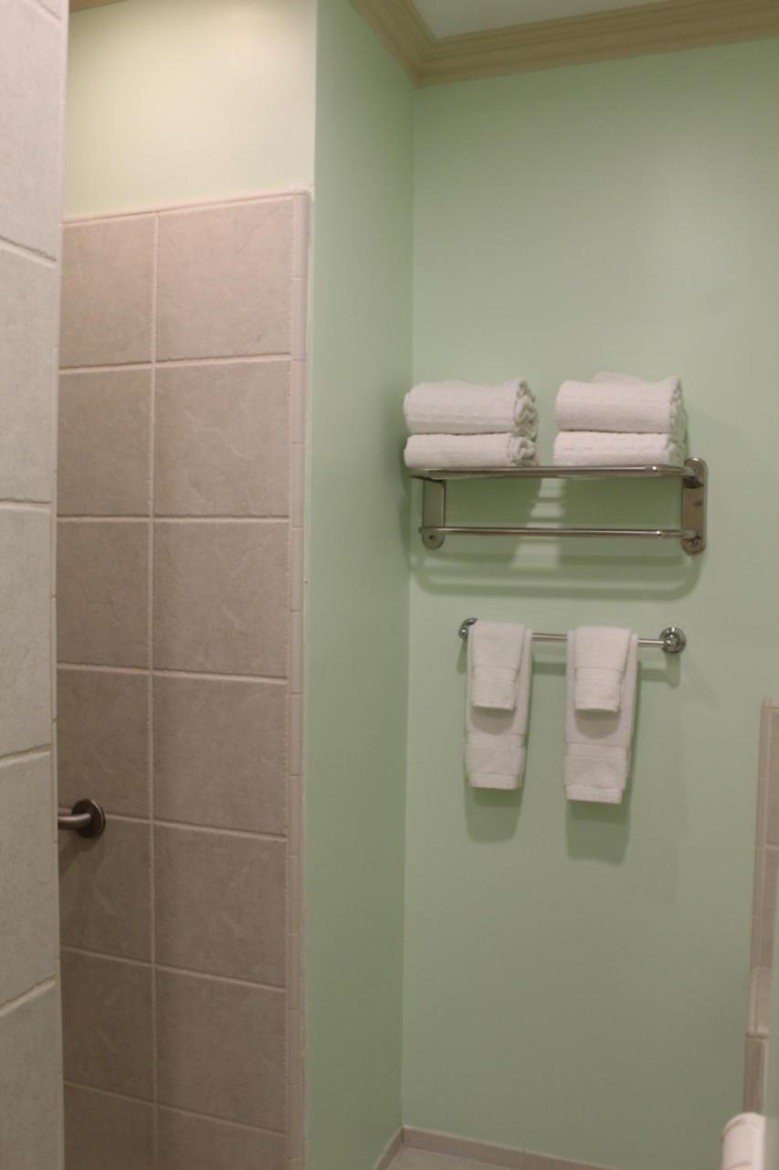 Elm House Inn photo 60