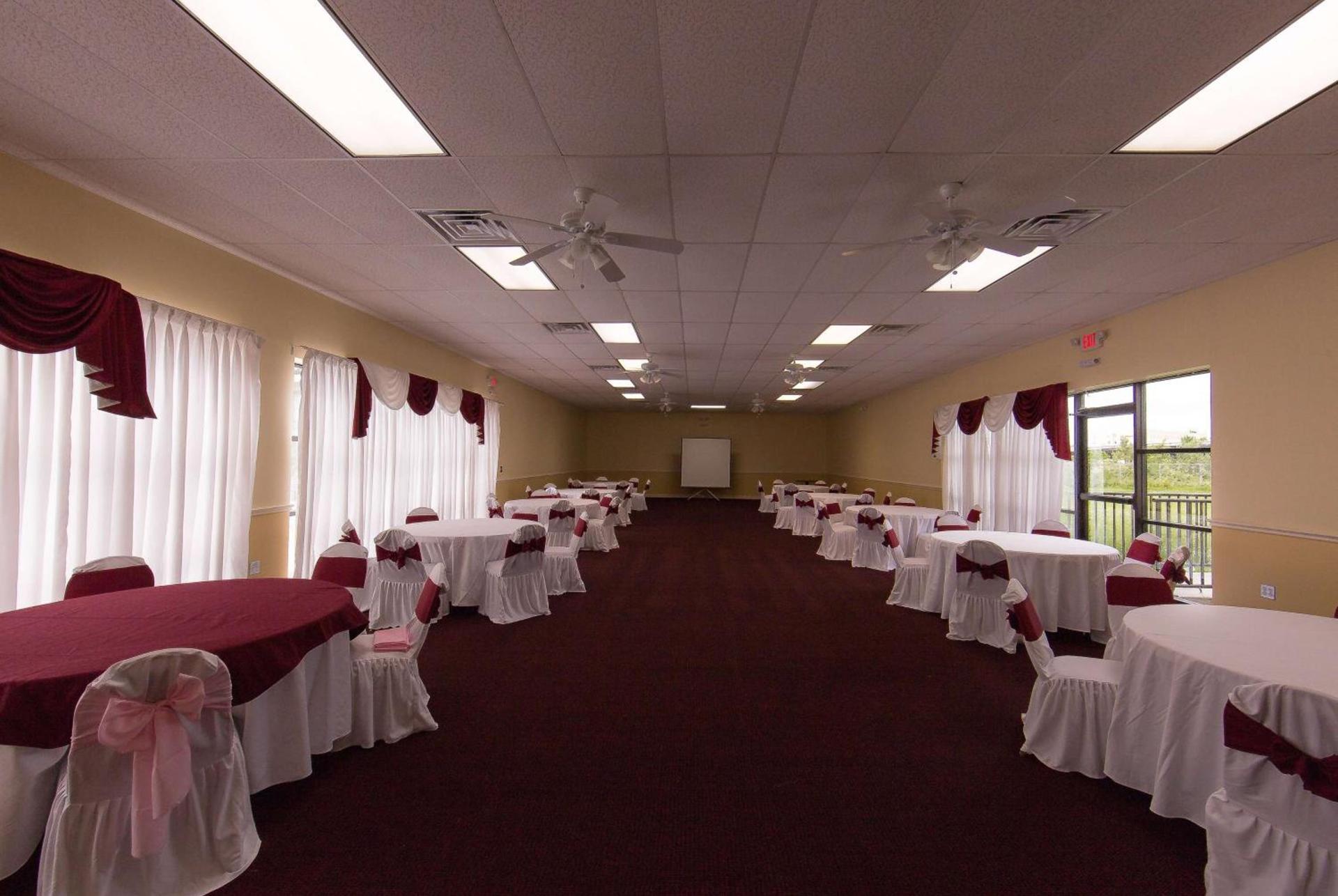 Ramada by Wyndham Houston Intercontinental Airport East photo 23