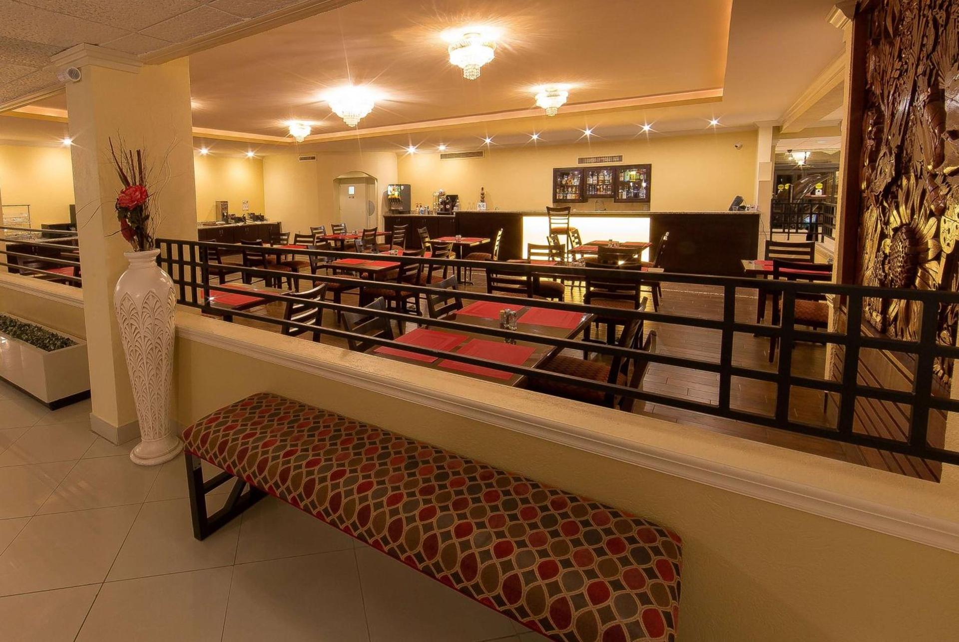 Ramada by Wyndham Houston Intercontinental Airport East photo 27