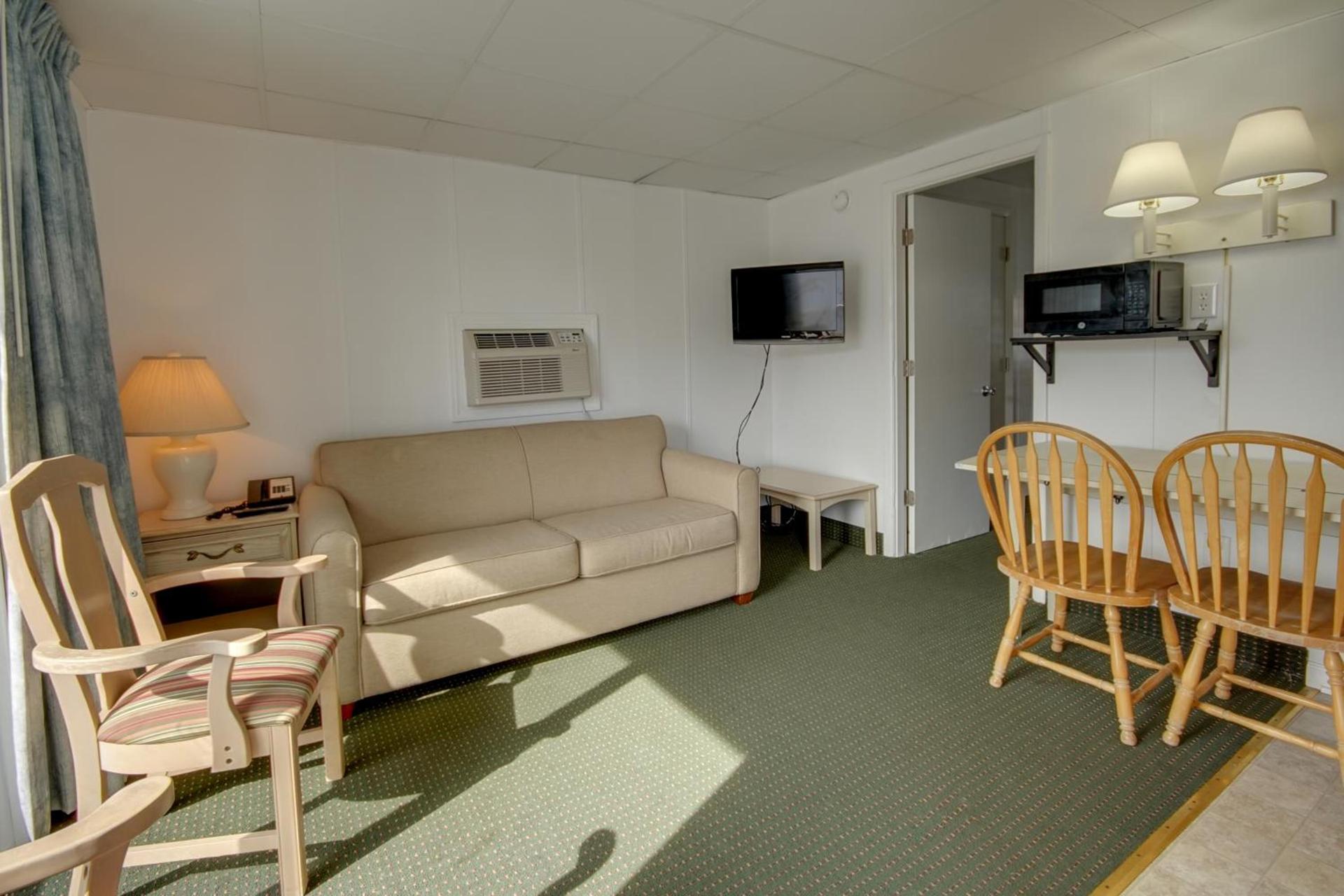 Empress Motel photo 9