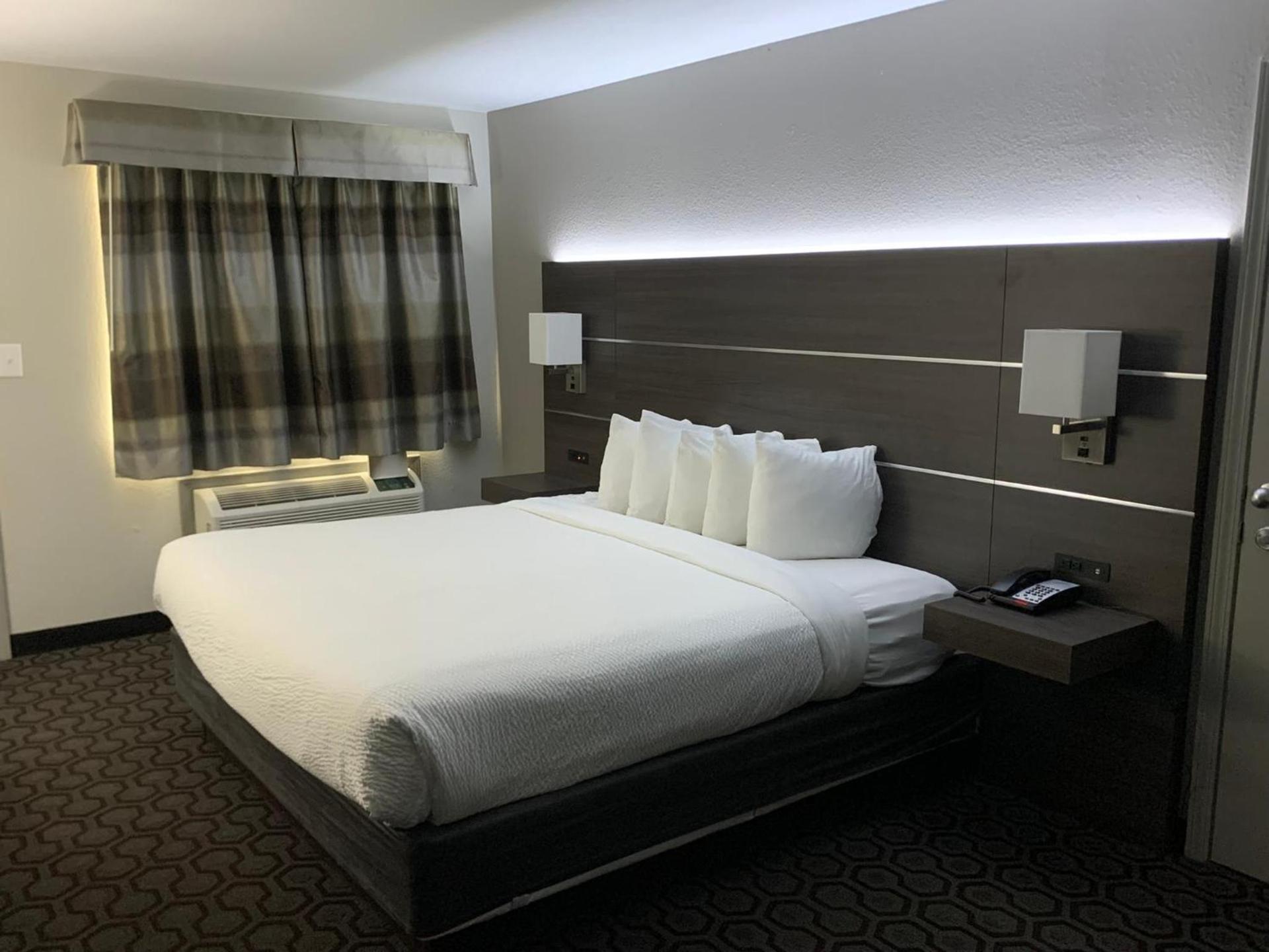 Days Inn by Wyndham Wagoner photo 42