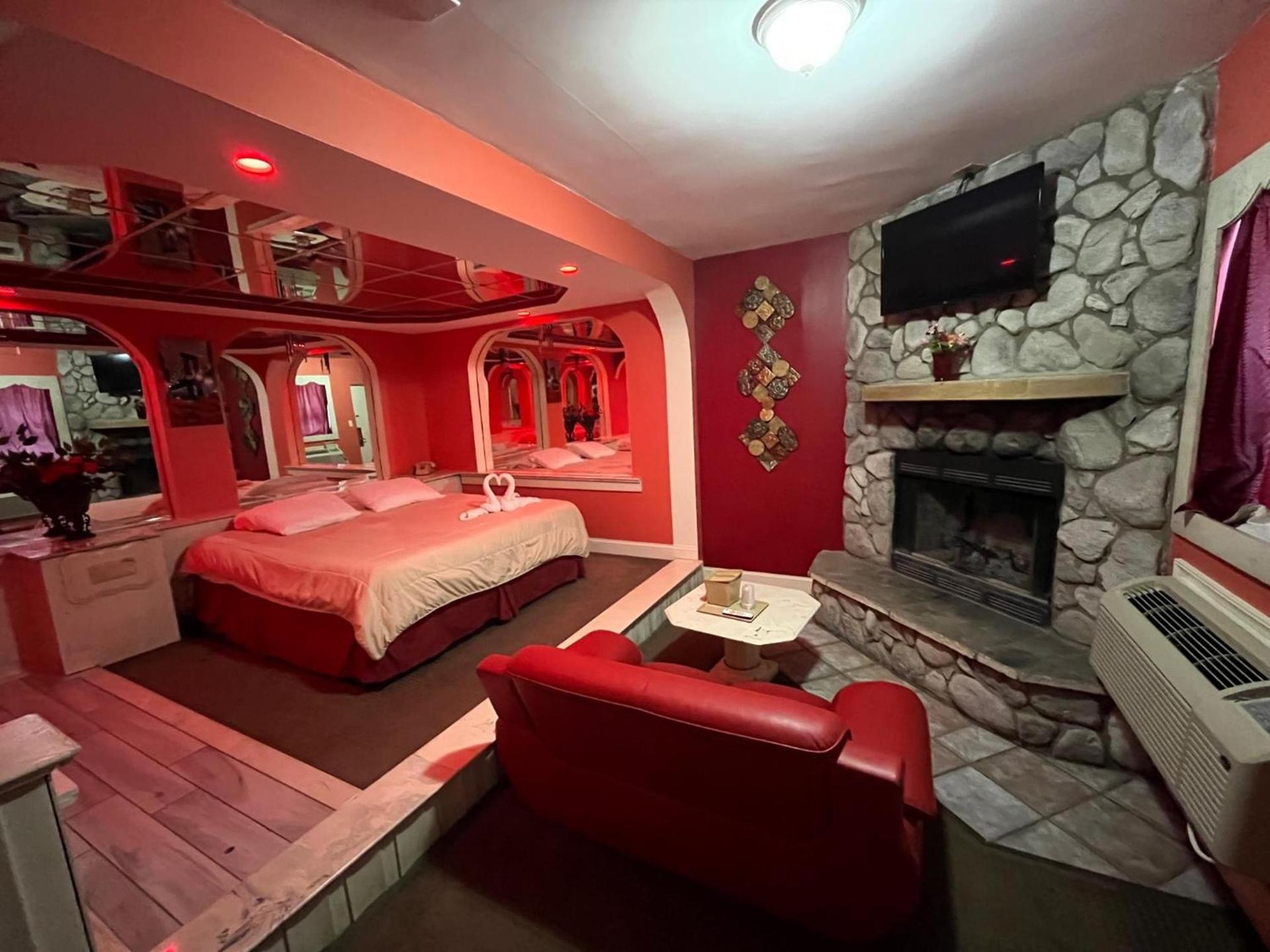Gallery Holiday Motel photo 34
