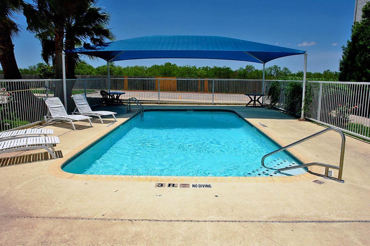 Motel 6-San Antonio, TX - Downtown - Alamo Dome photo 31