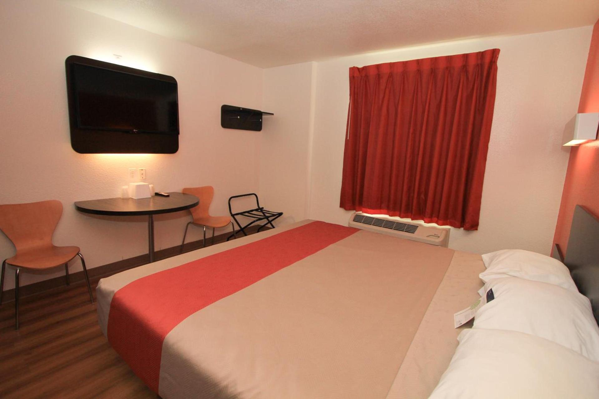 Motel 6-San Antonio, TX - Downtown - Alamo Dome photo 42