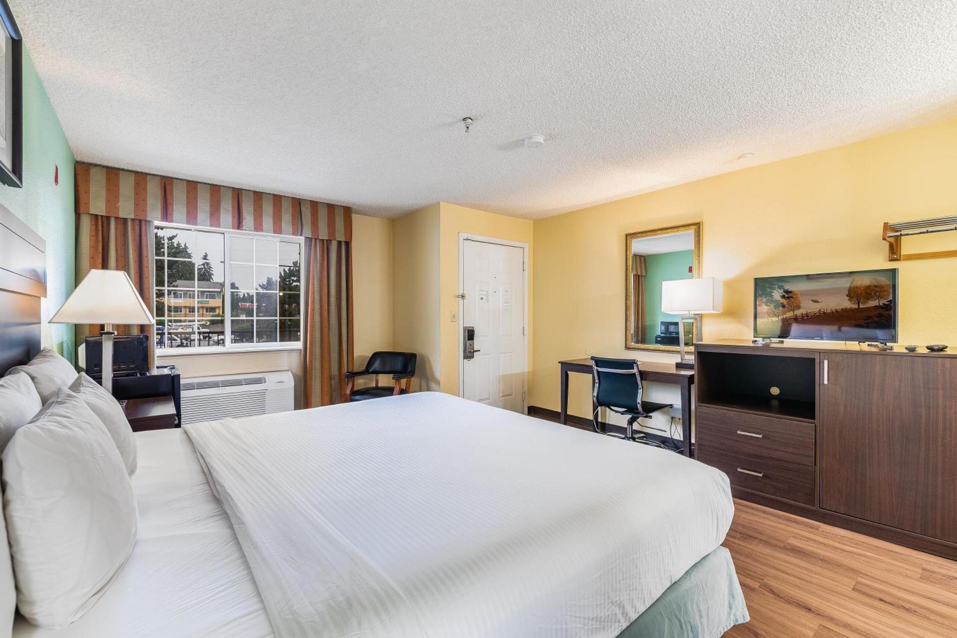 Days Inn by Wyndham Federal Way photo 18