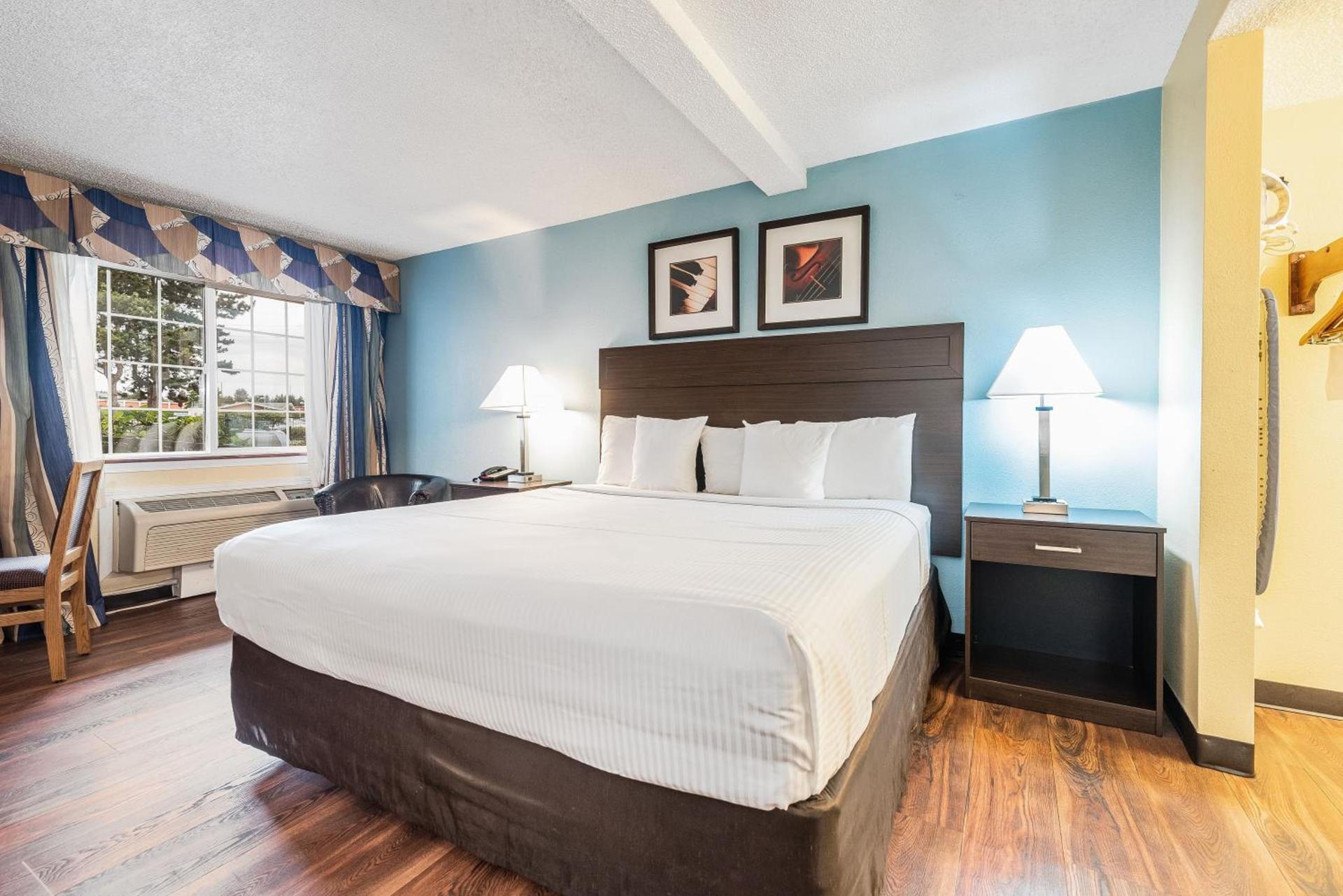 Days Inn by Wyndham Federal Way photo 33