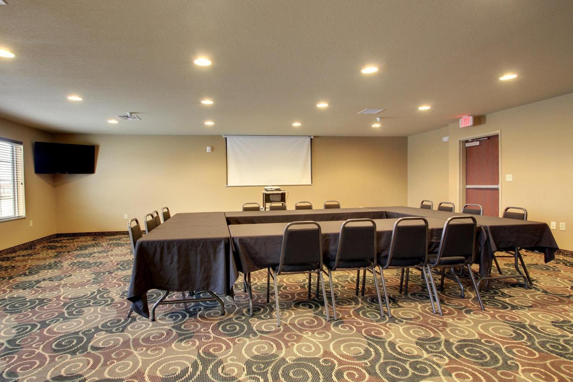 Cobblestone Hotel & Suites - Waynesboro photo 26