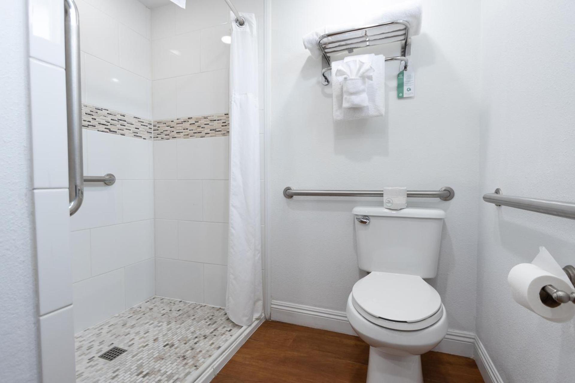 King Frederik Inn photo 60