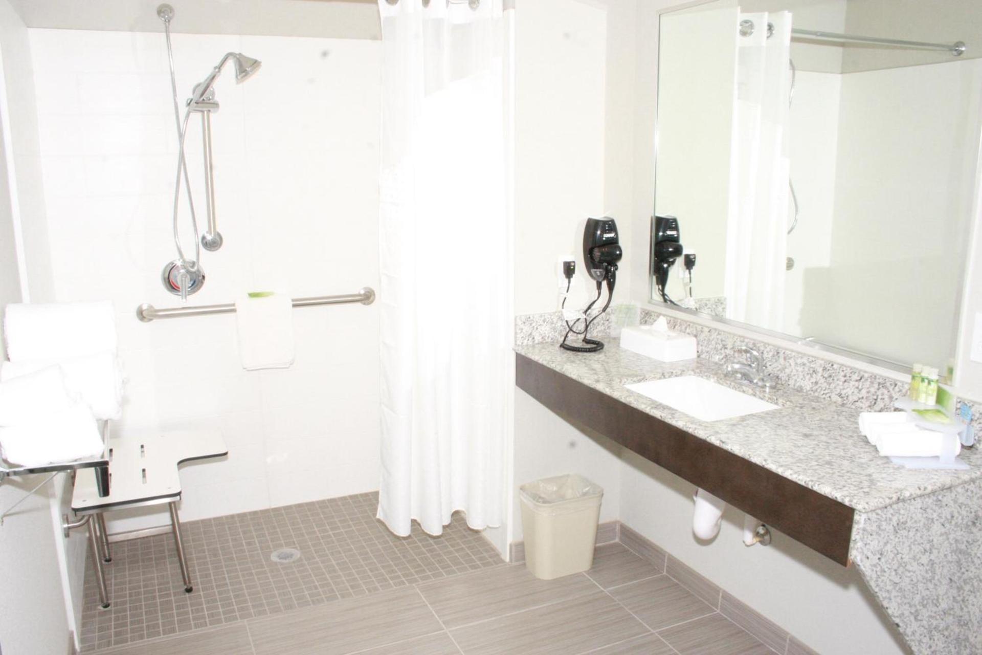 Fairfield Inn & Suites by Marriott Fort Walton Beach Hurlburt Area photo 16