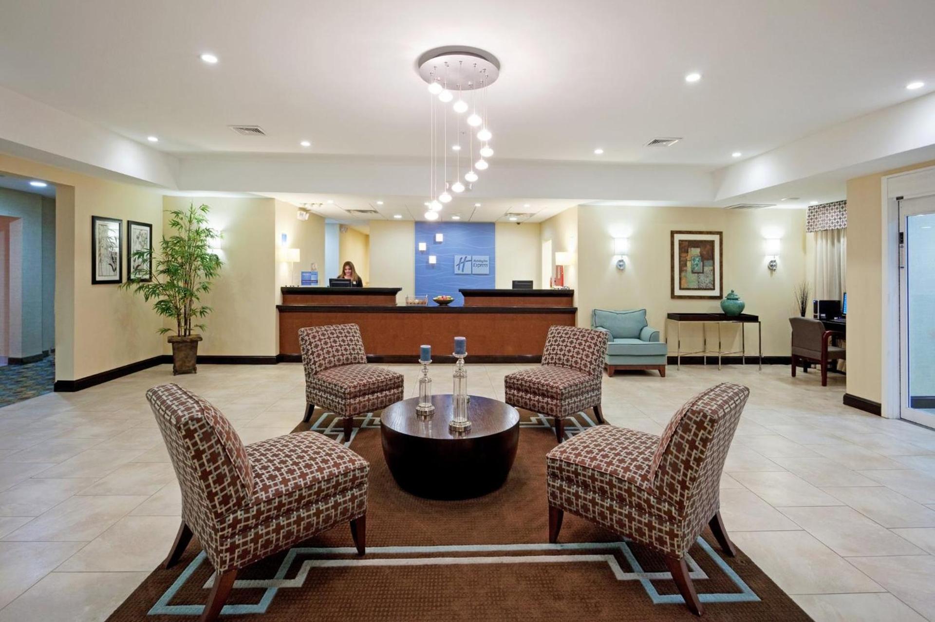 Holiday Inn Express & Suites Meriden by IHG photo 3