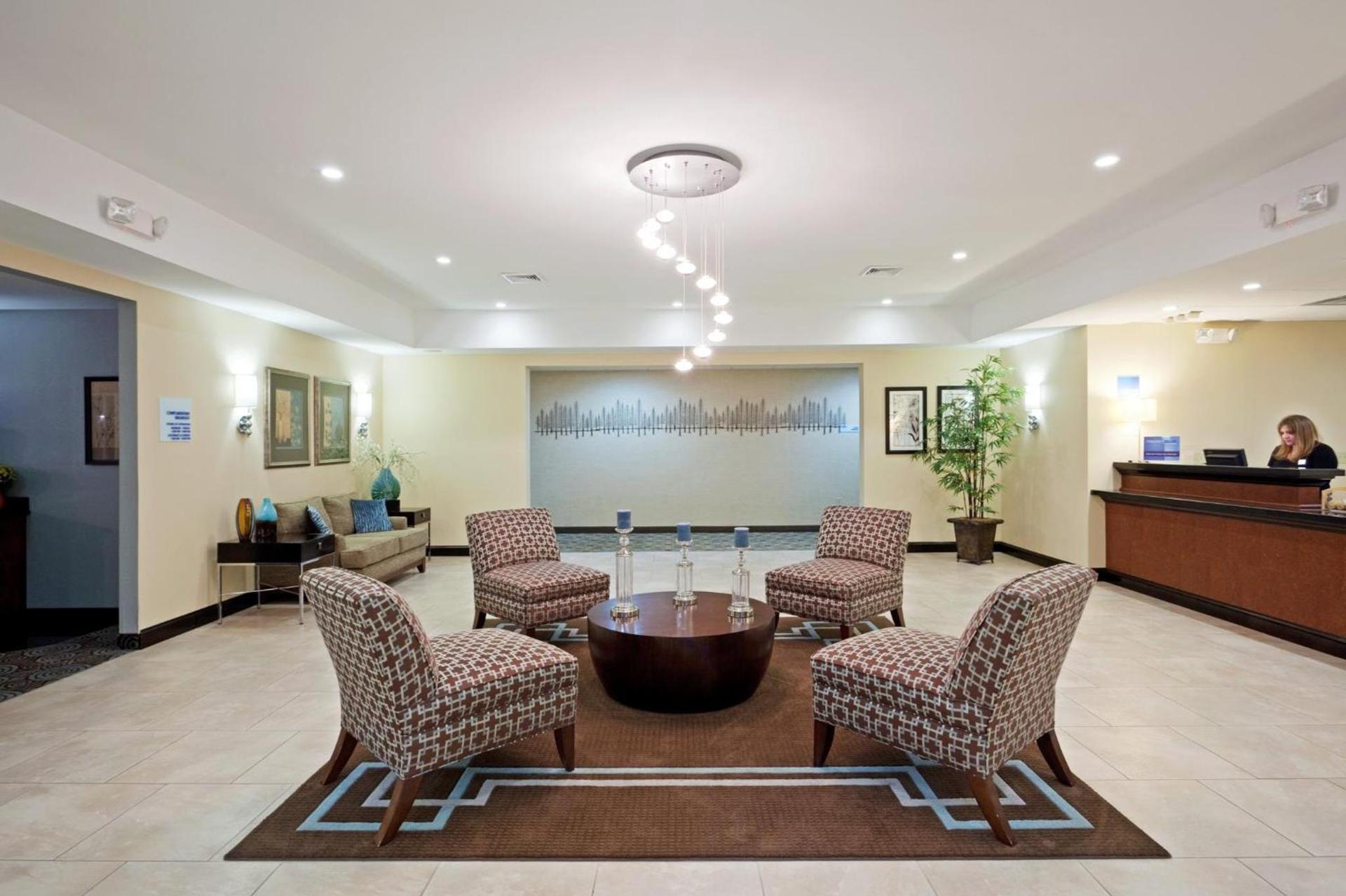 Holiday Inn Express & Suites Meriden by IHG photo 8