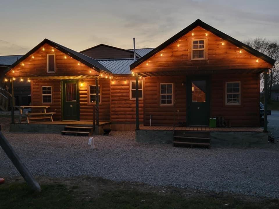Country Cabins Hotel photo 10