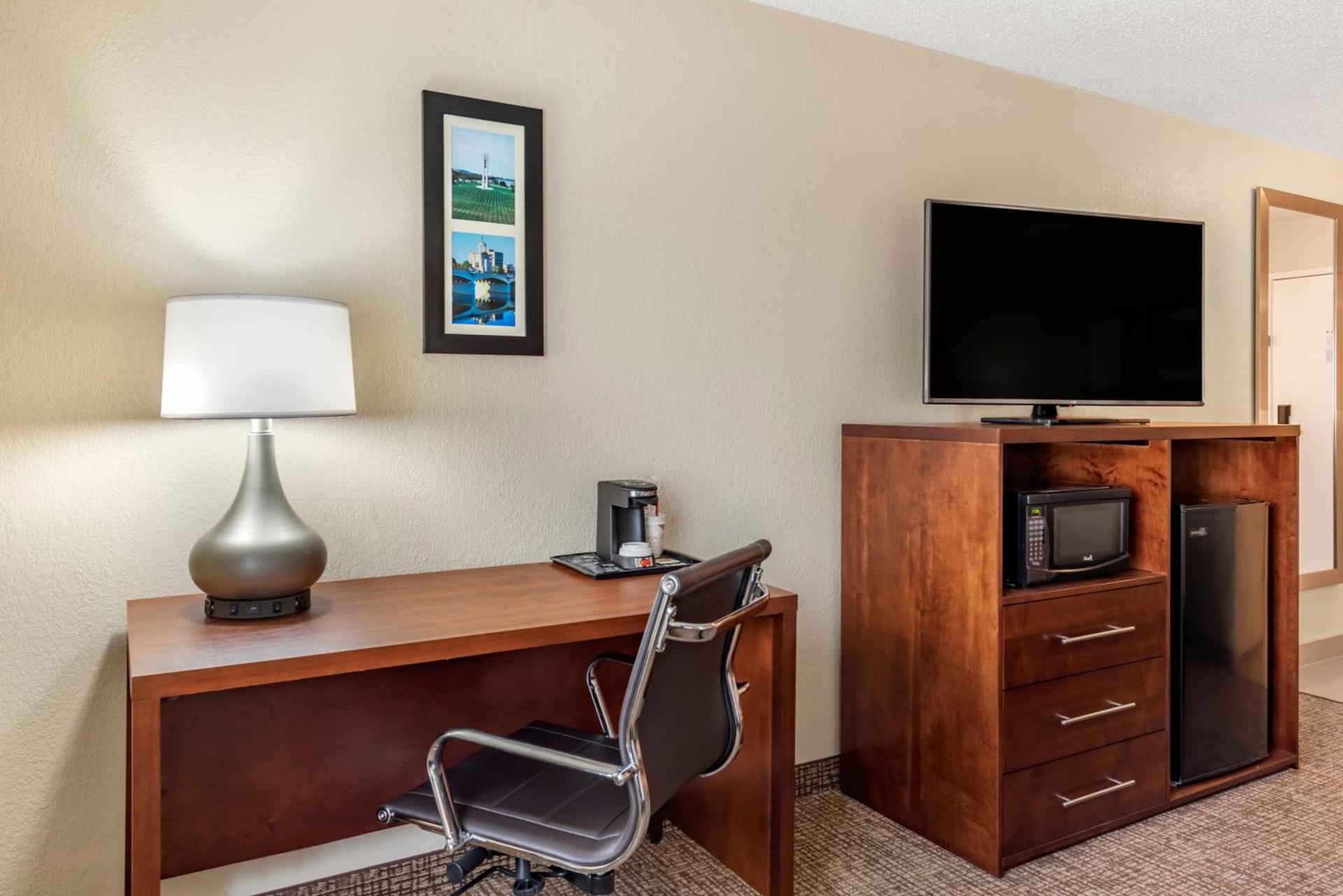 Comfort Inn & Suites Middletown - Franklin photo 34