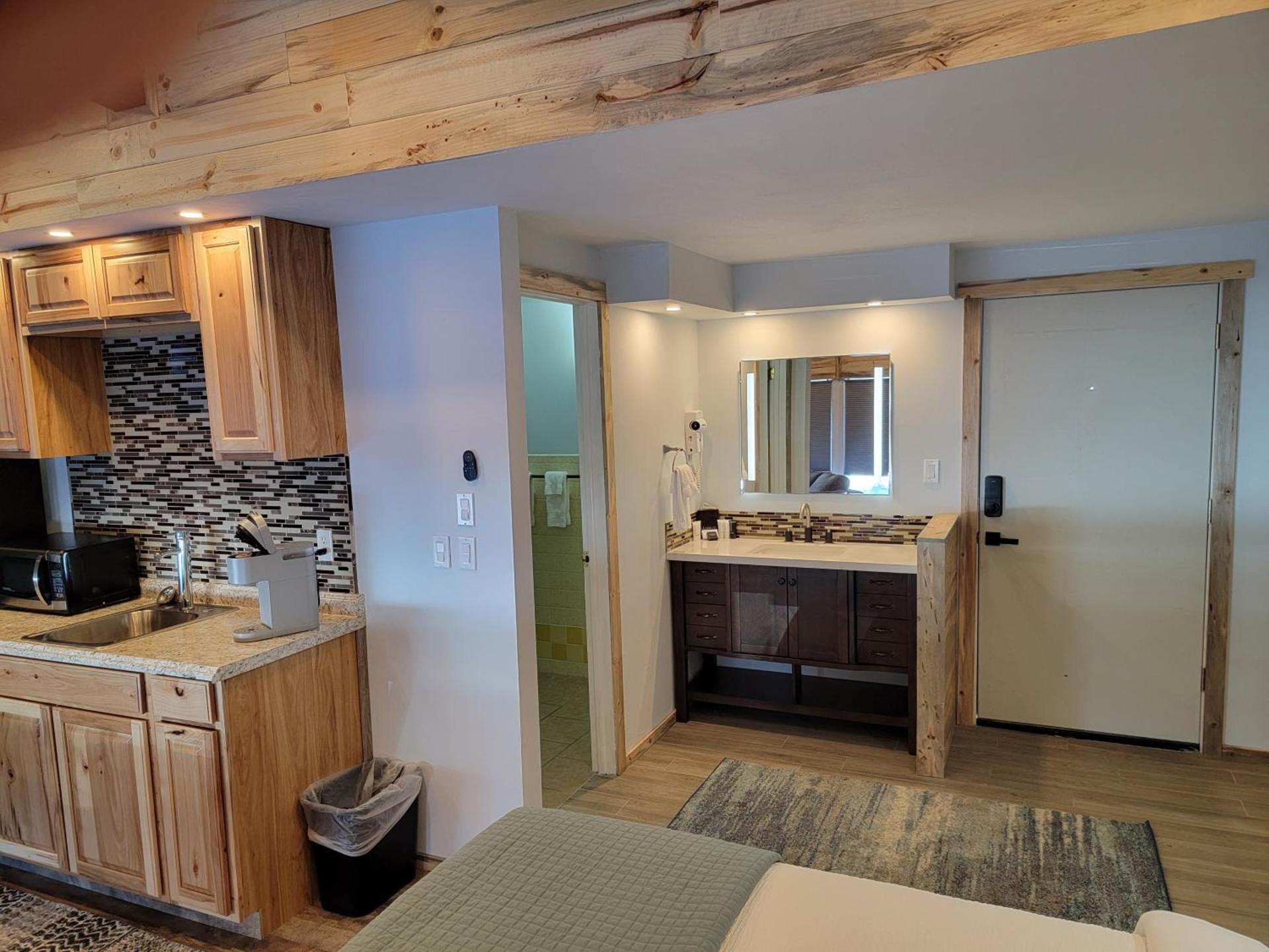 Silver Ridge Lodge photo 100