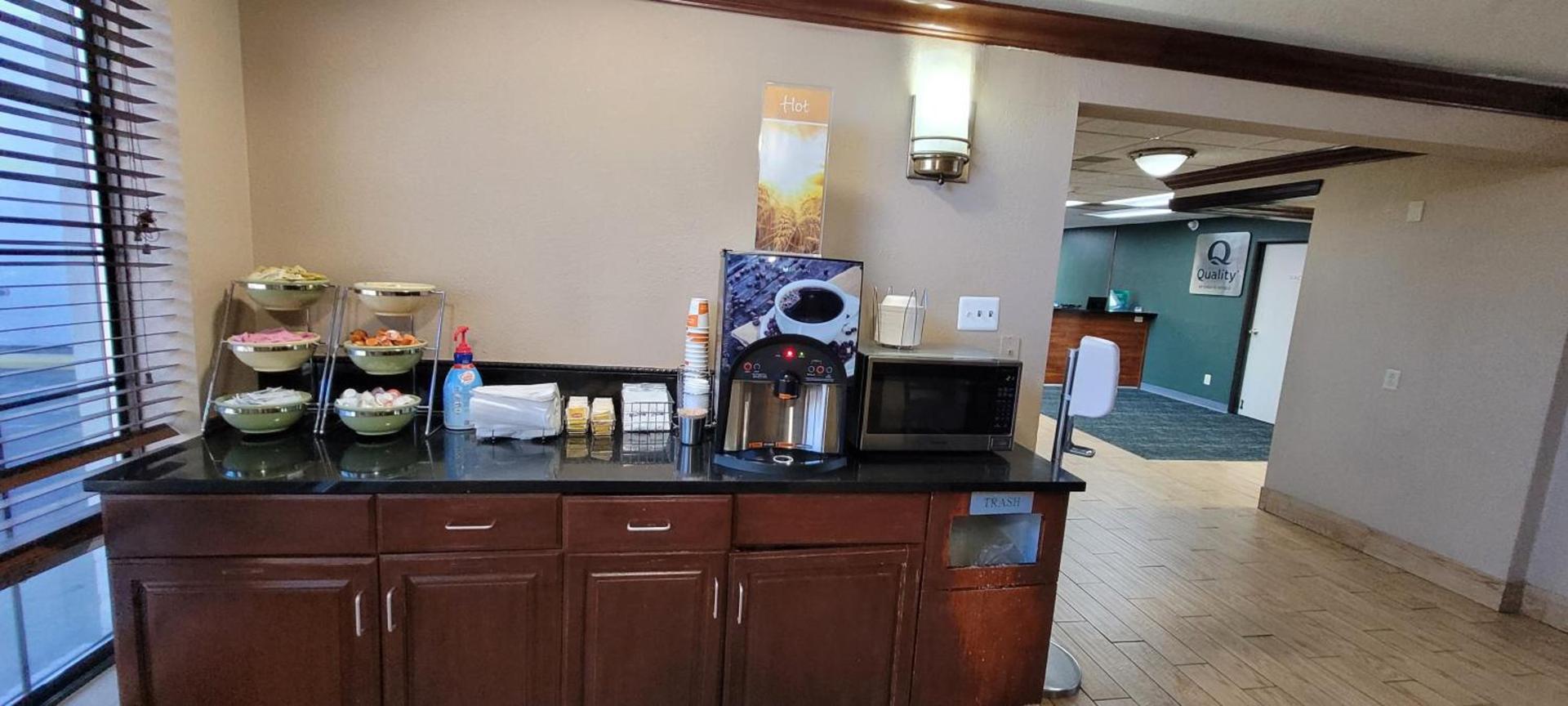 Quality Inn & Suites Columbia I-70 photo 25