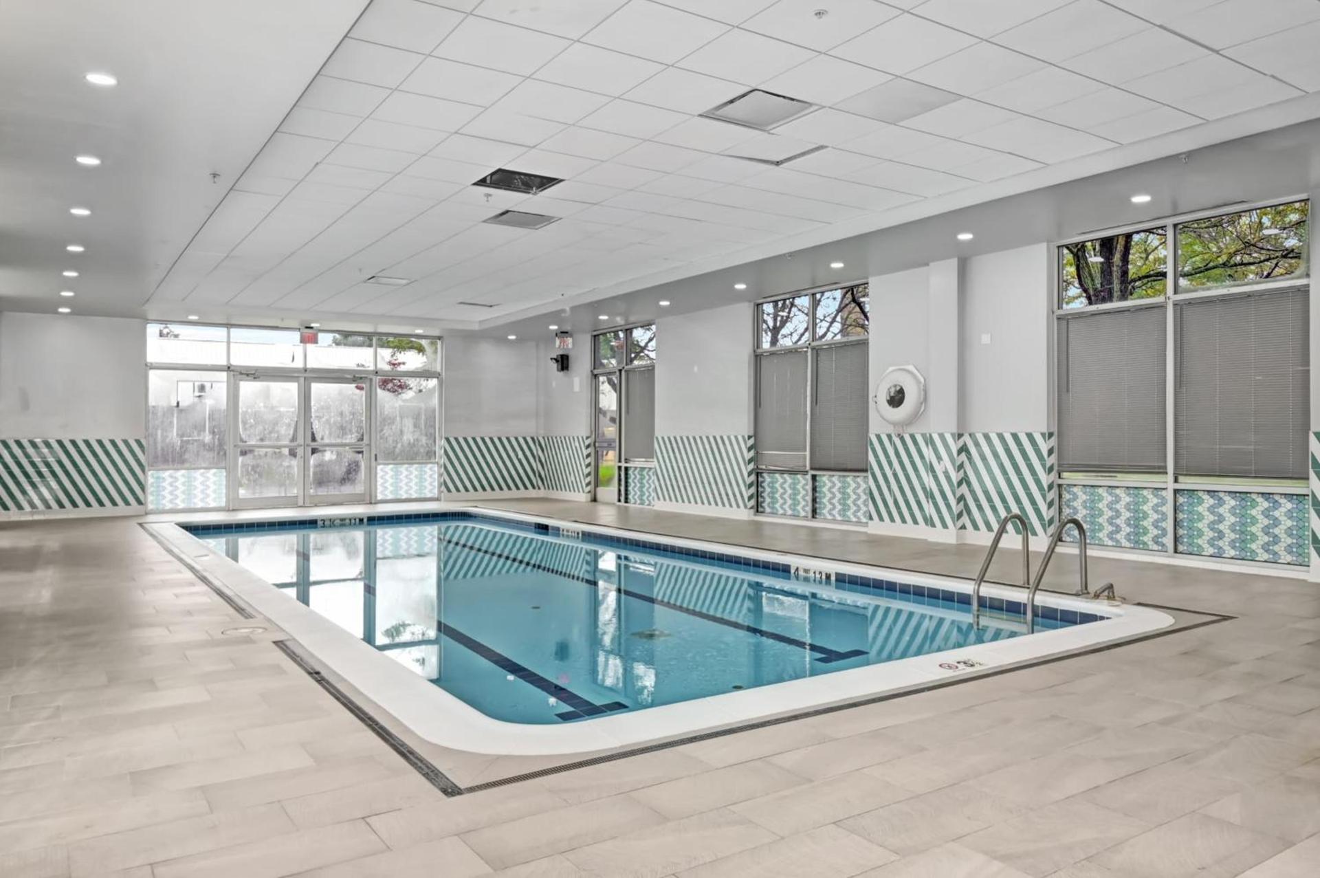 Holiday Inn - Piscataway - Somerset by IHG photo 3