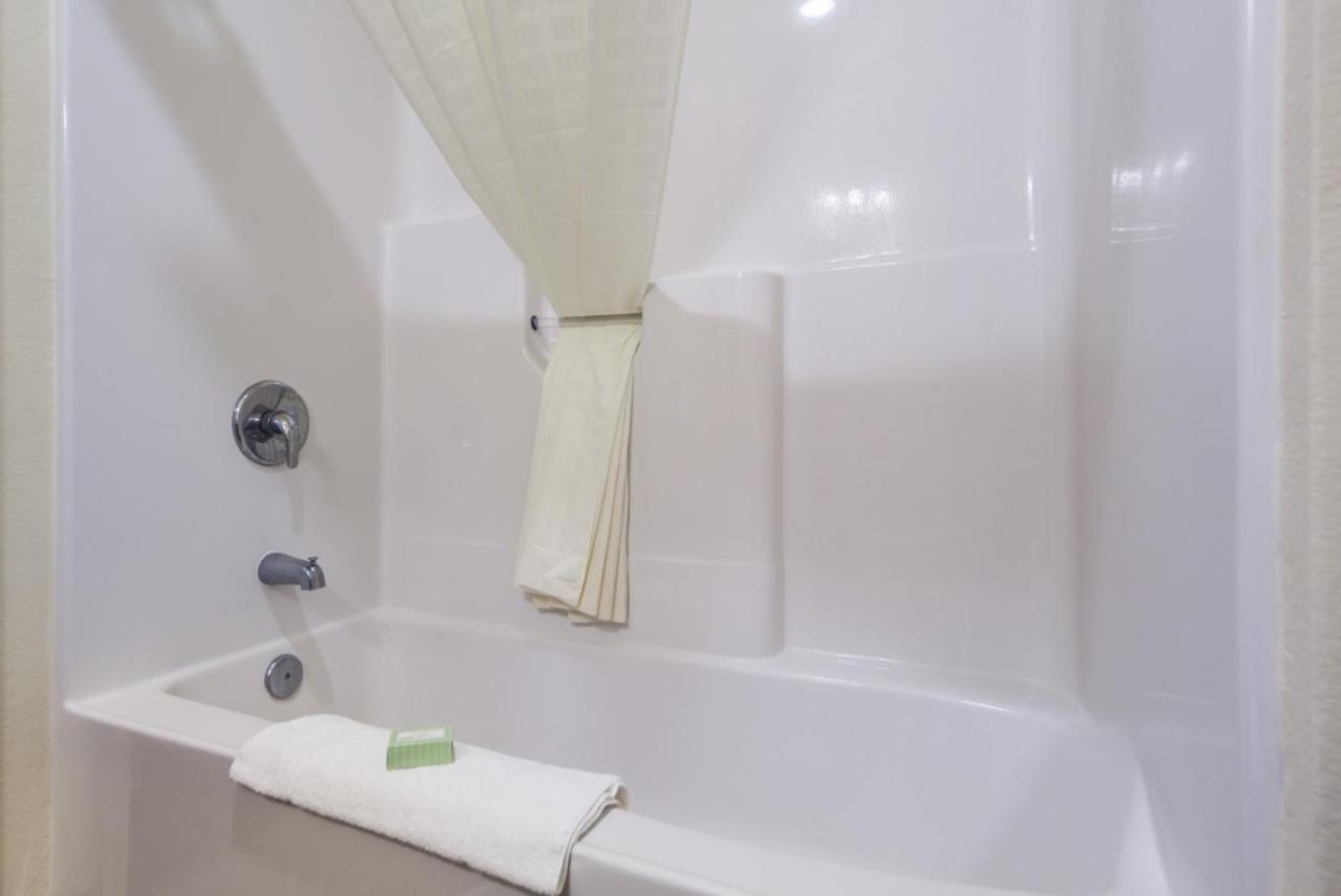 Cobblestone Hotel & Suites - Knoxville photo 37