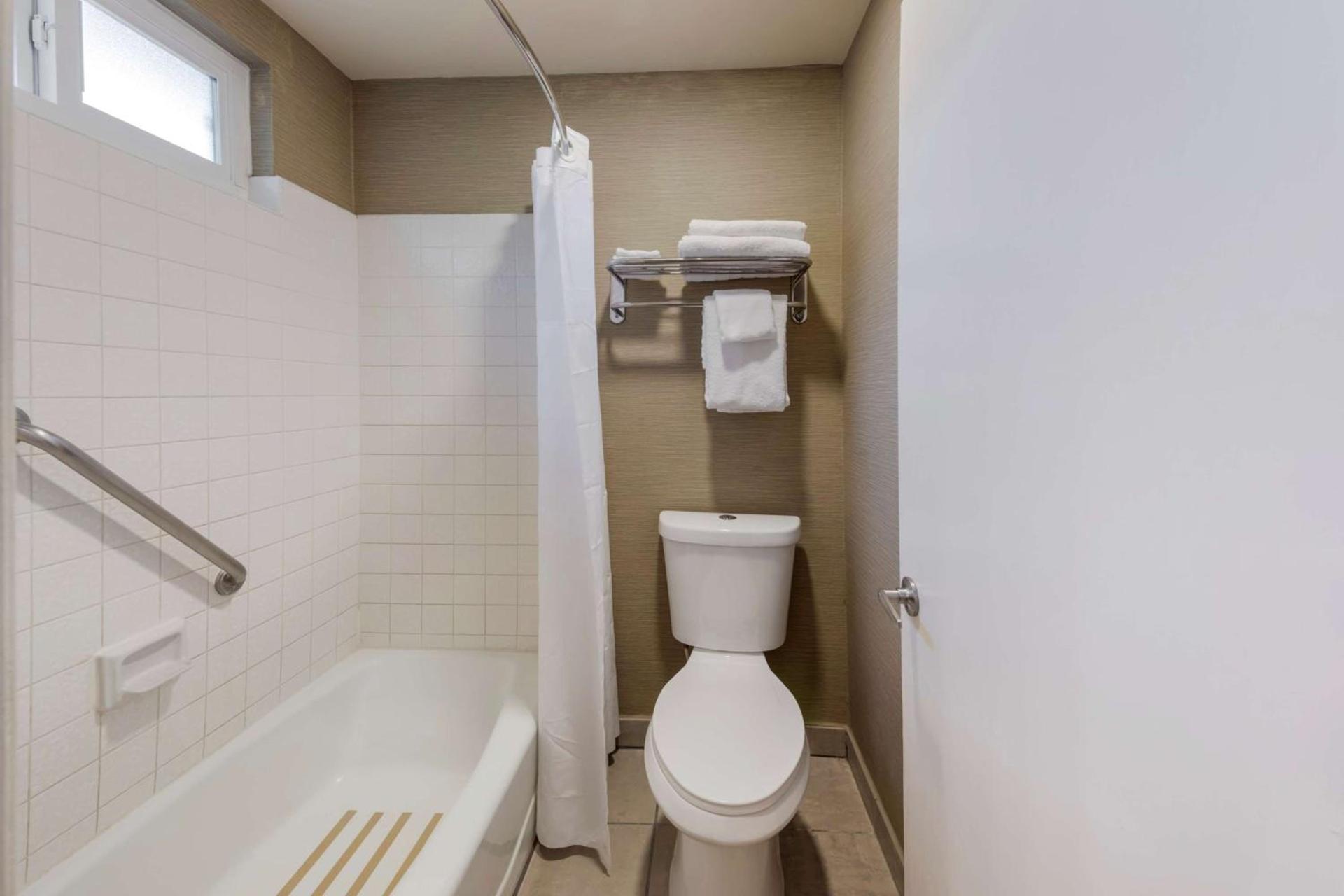 Best Western La Posada Motel photo 13