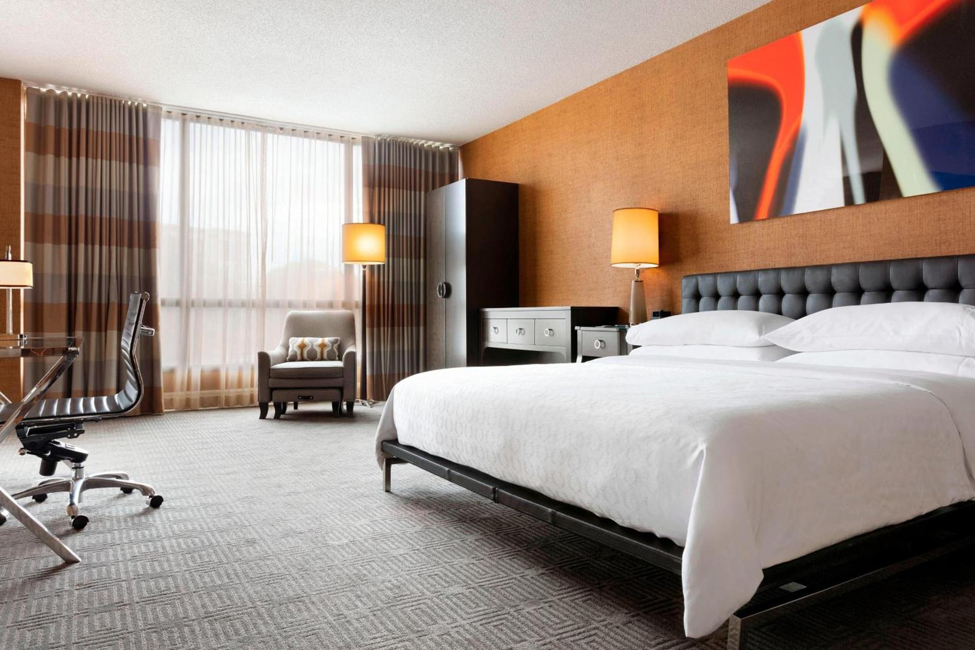 Sheraton Charlotte Hotel photo 18