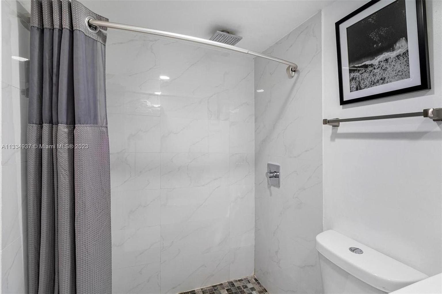 7th Miami Beach Ocean View Free Parking photo 21