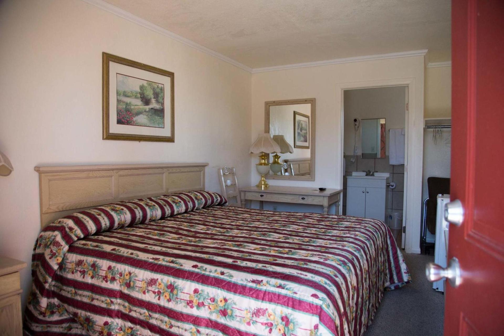 Boron Motel photo 13