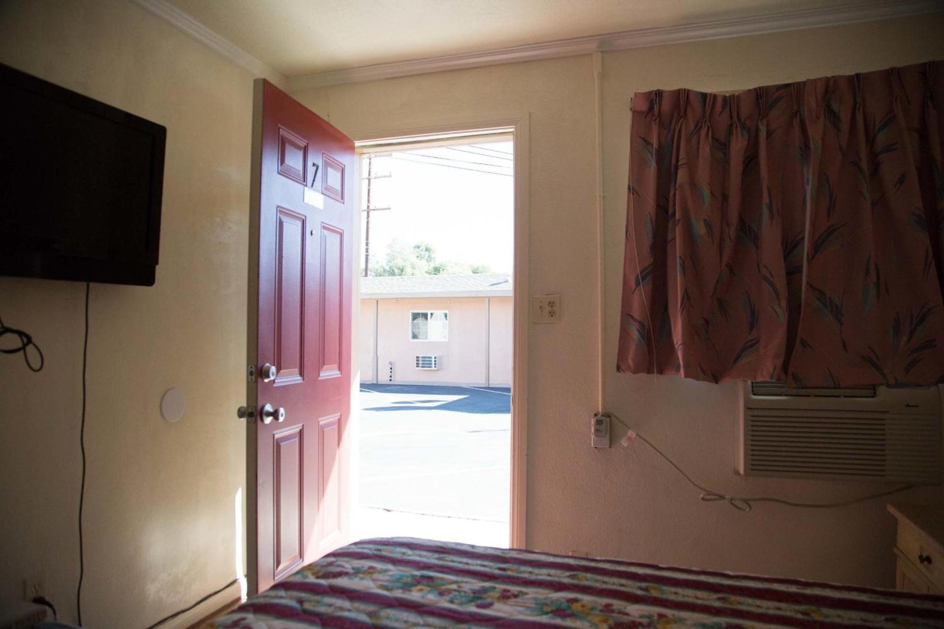Boron Motel photo 14