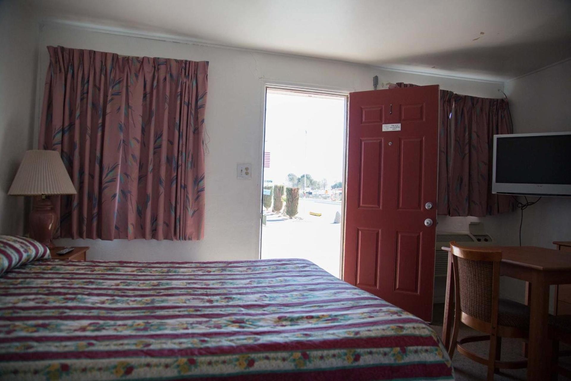 Boron Motel photo 17