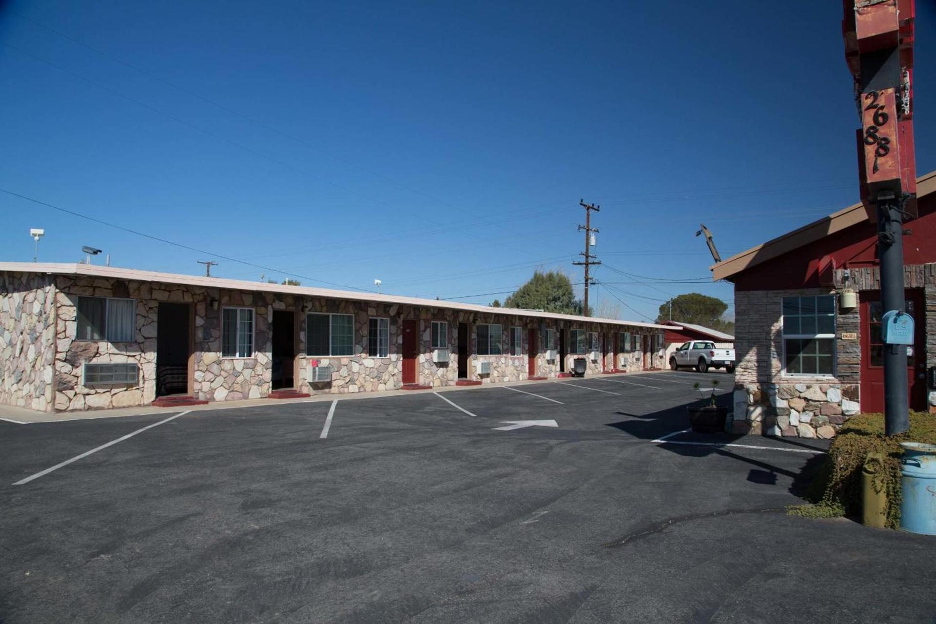 Boron Motel photo 8