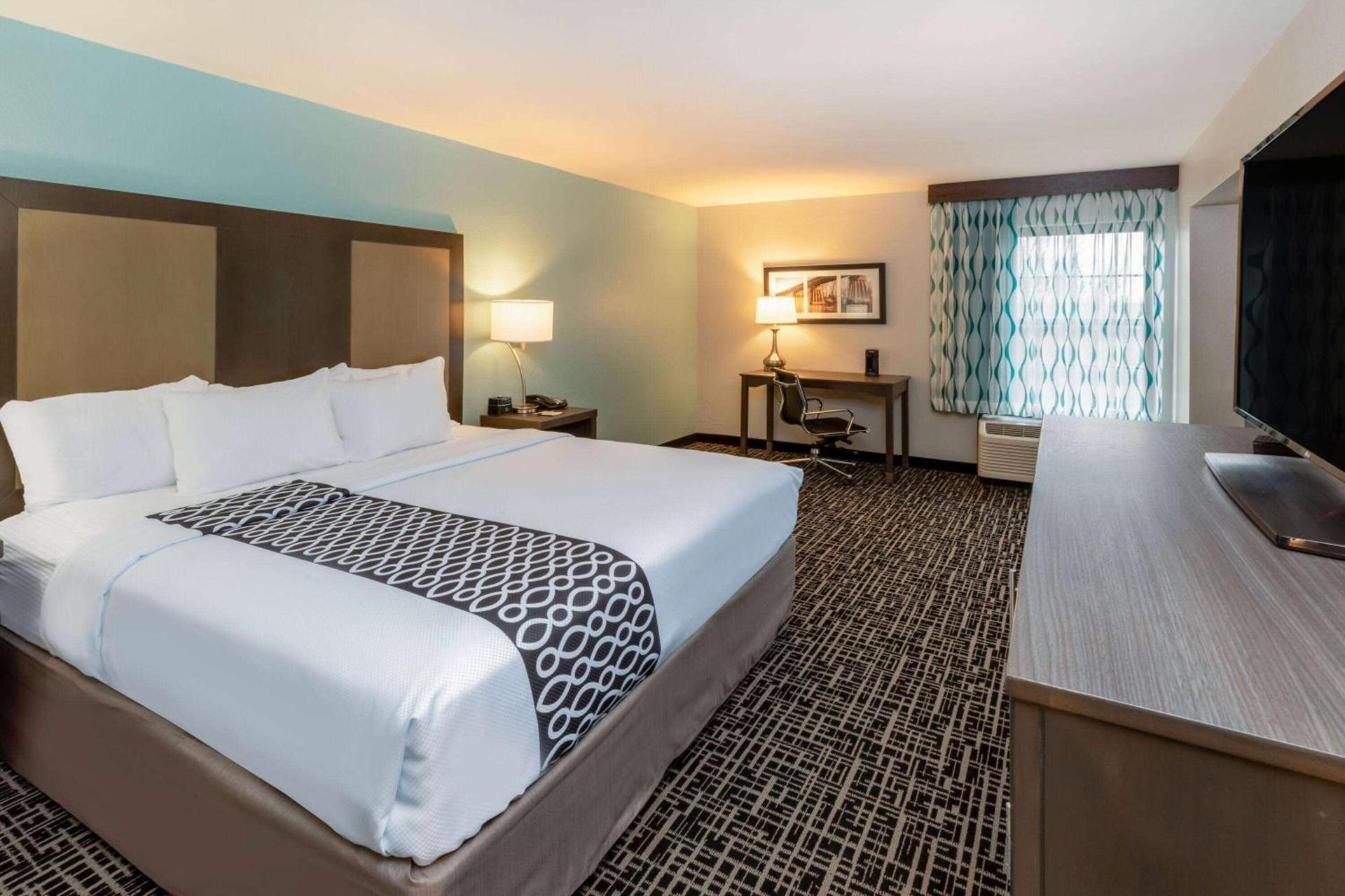 La Quinta by Wyndham Jonesboro photo 23