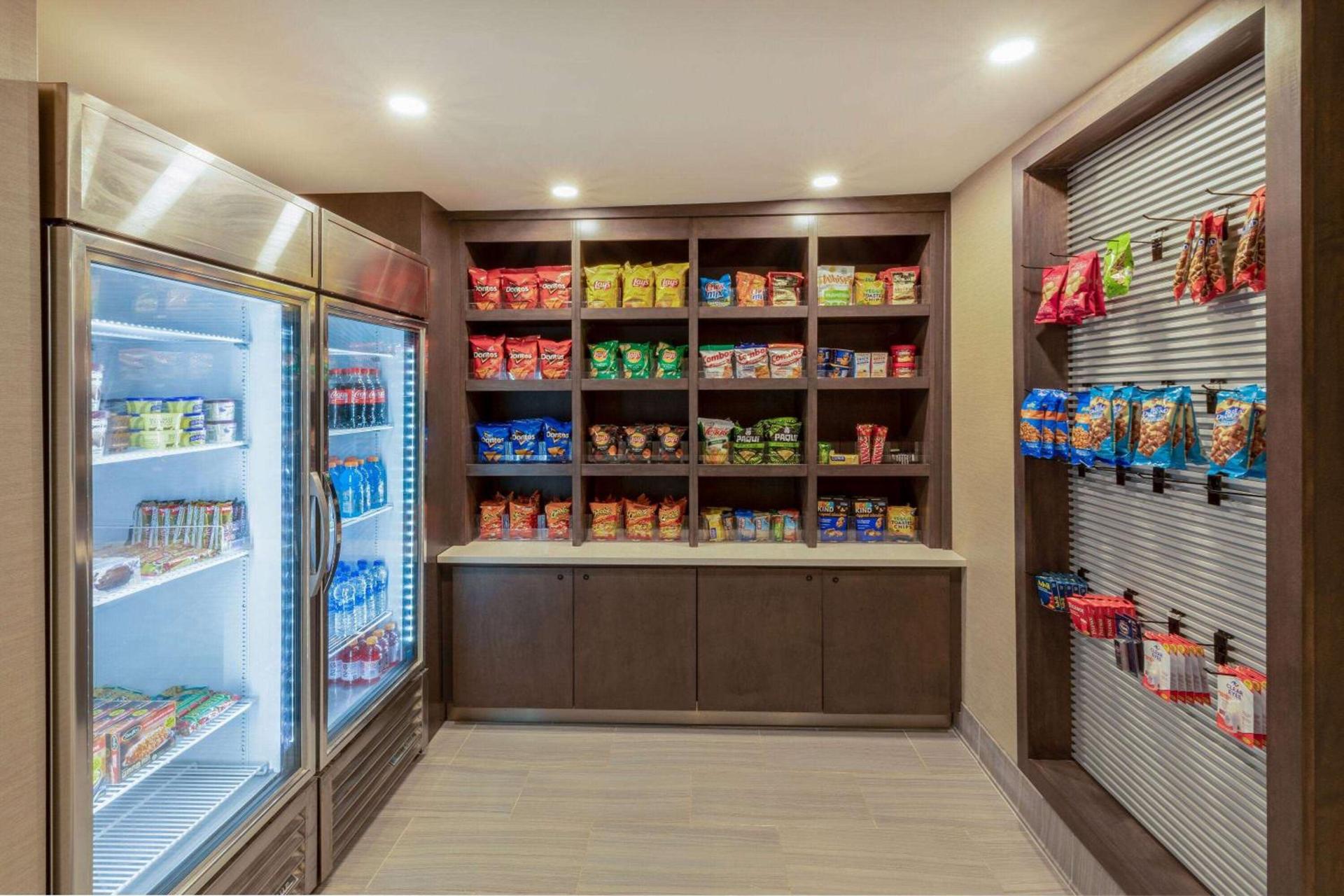 La Quinta by Wyndham Jonesboro photo 36