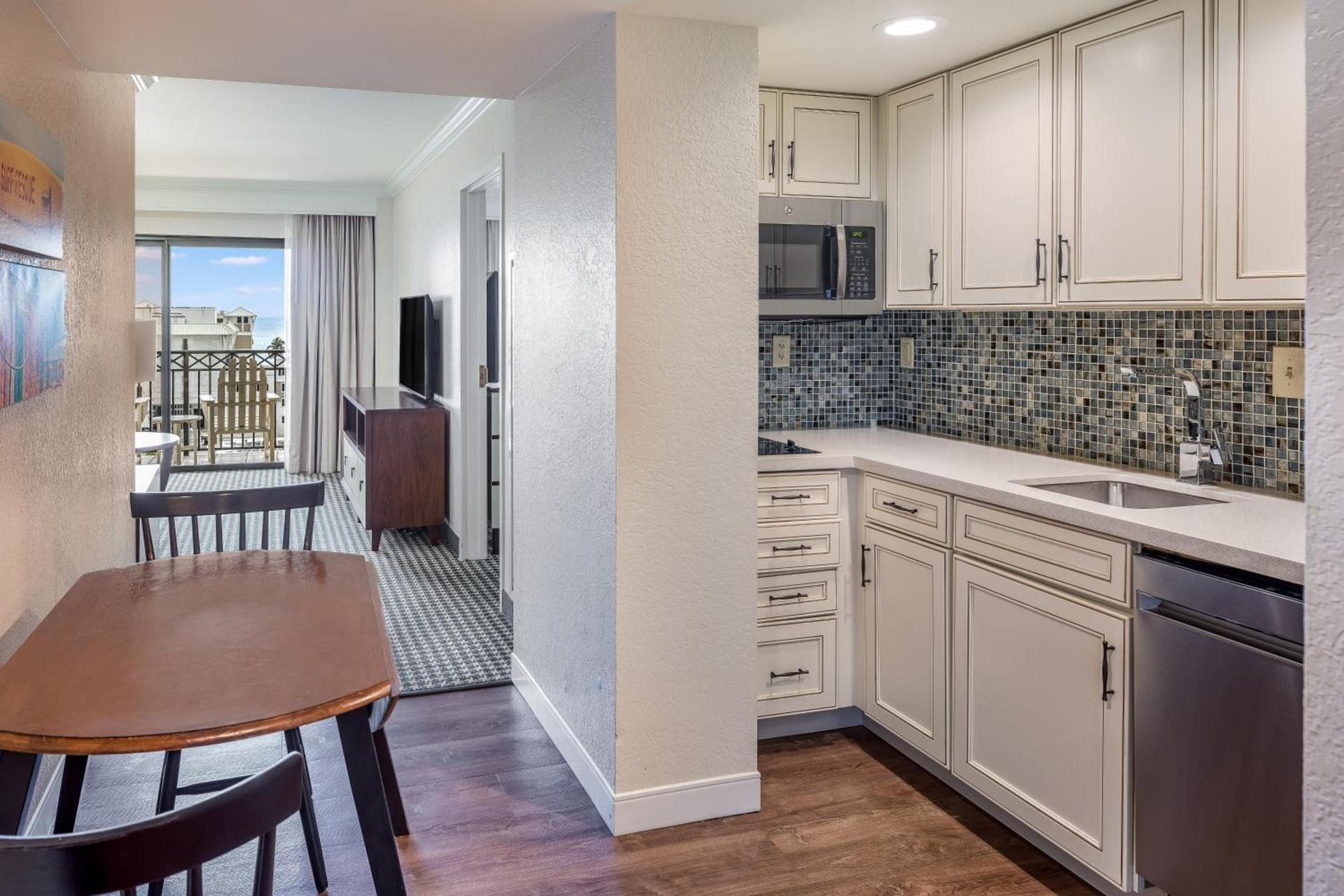 The Atlantic Suites on the Ave photo 7