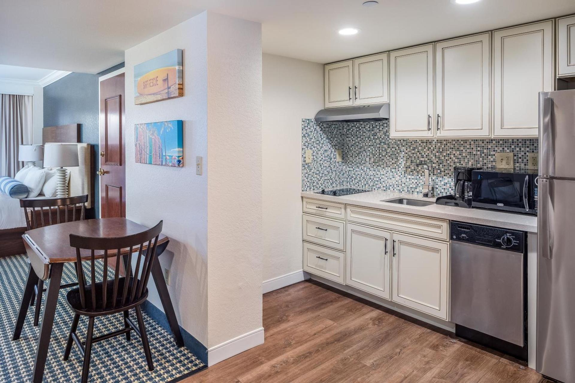 The Atlantic Suites on the Ave photo 10