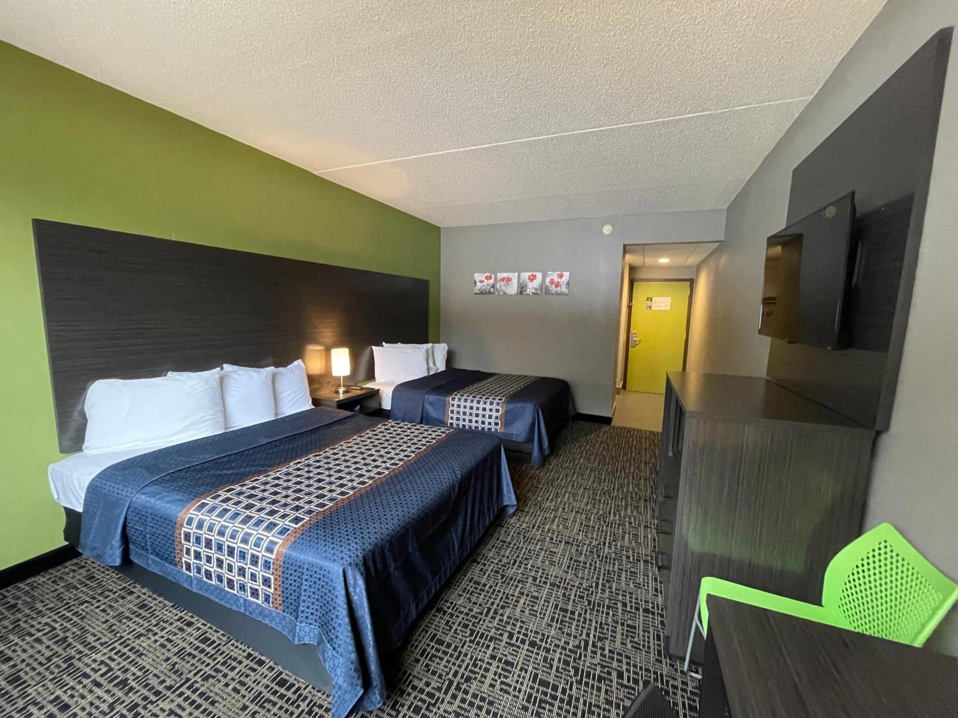 Wingate by Wyndham Lake George photo 18