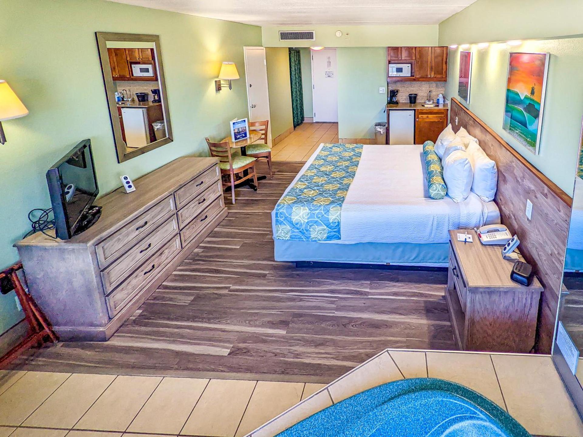 The Schooner Inn photo 32