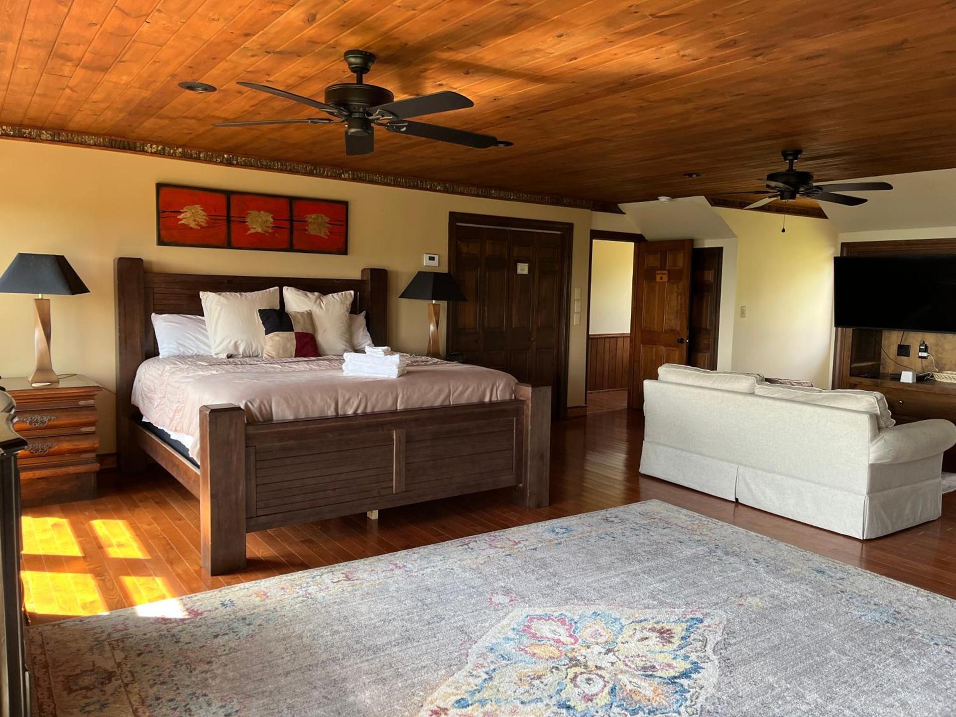 Appalachian Mountain Lodge photo 9
