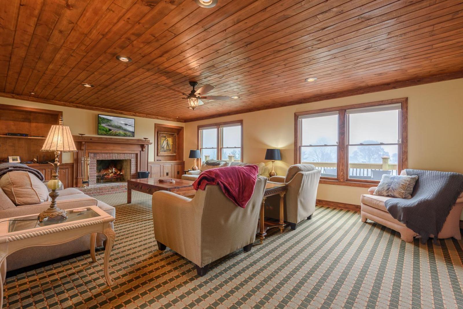 Appalachian Mountain Lodge photo 16