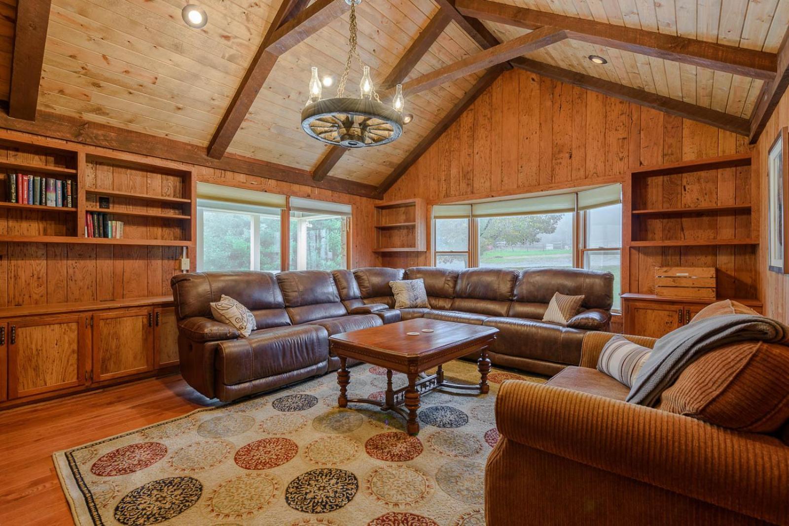Appalachian Mountain Lodge photo 34