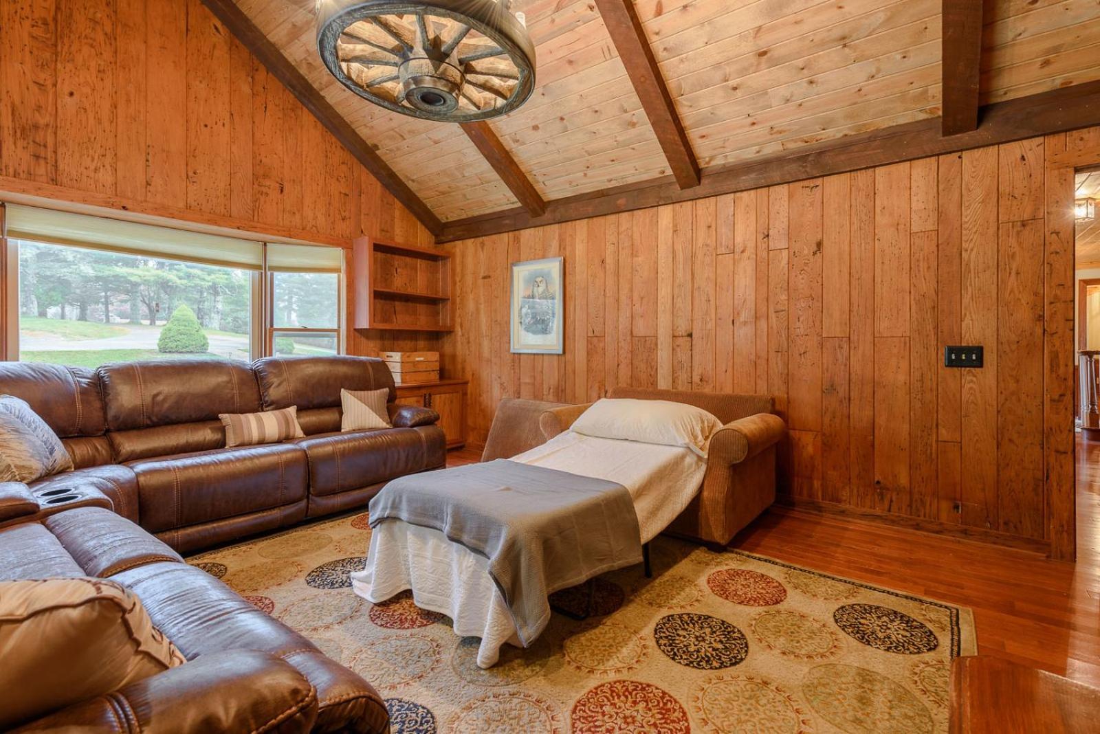 Appalachian Mountain Lodge photo 22