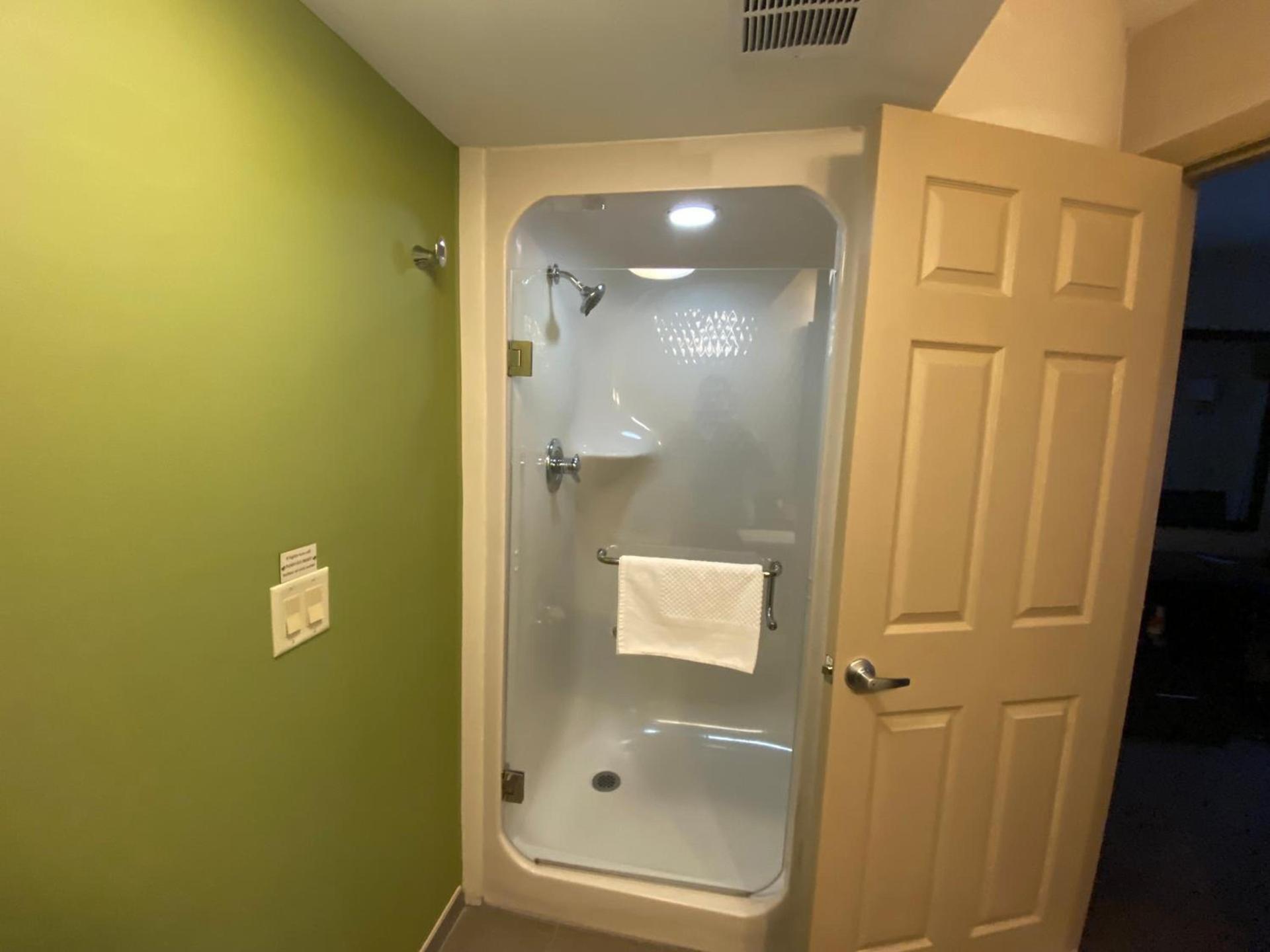 Sleep Inn & Suites Niantic North photo 39
