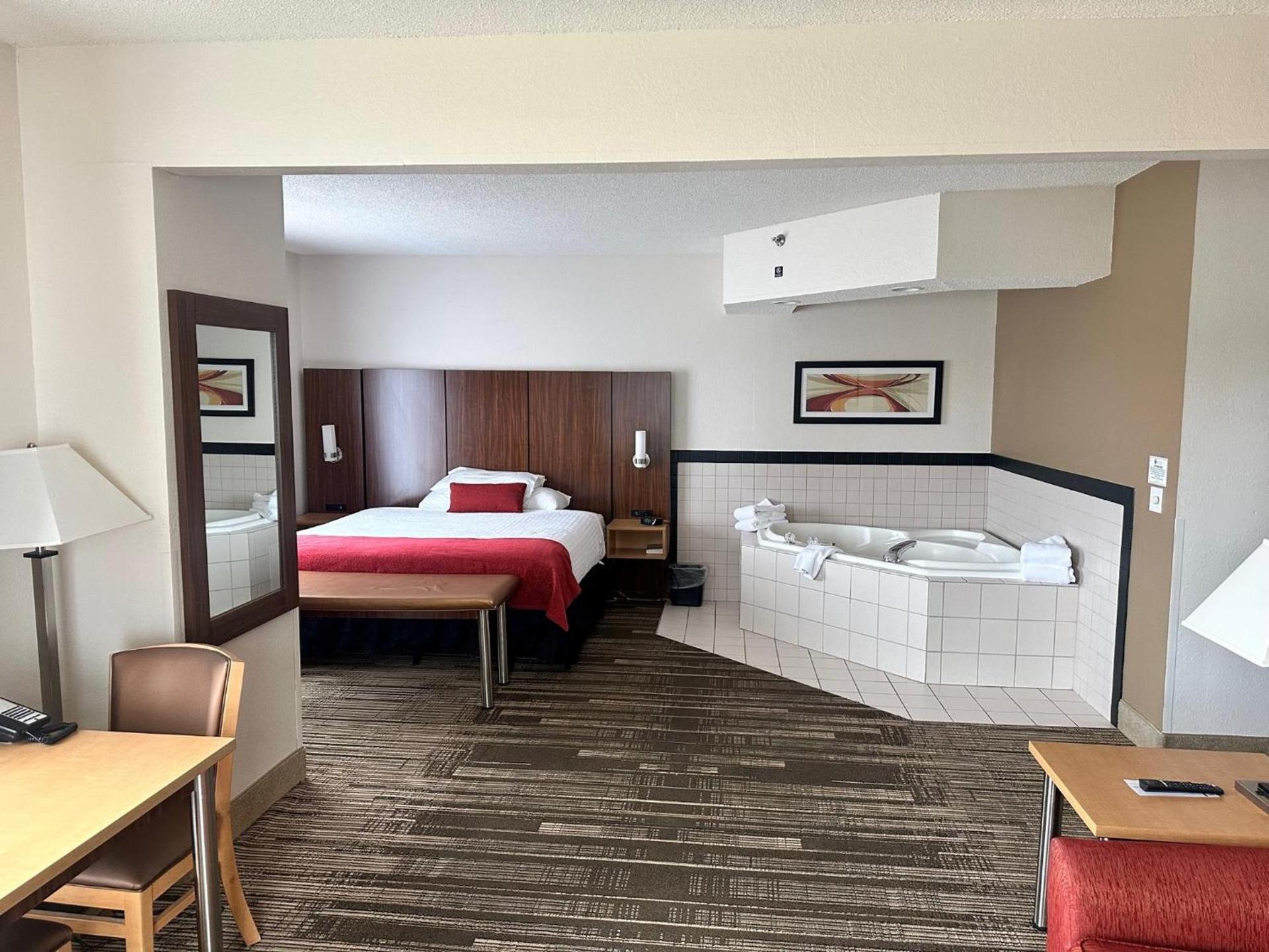 Northfield Inn Suites and Conference Center photo 3