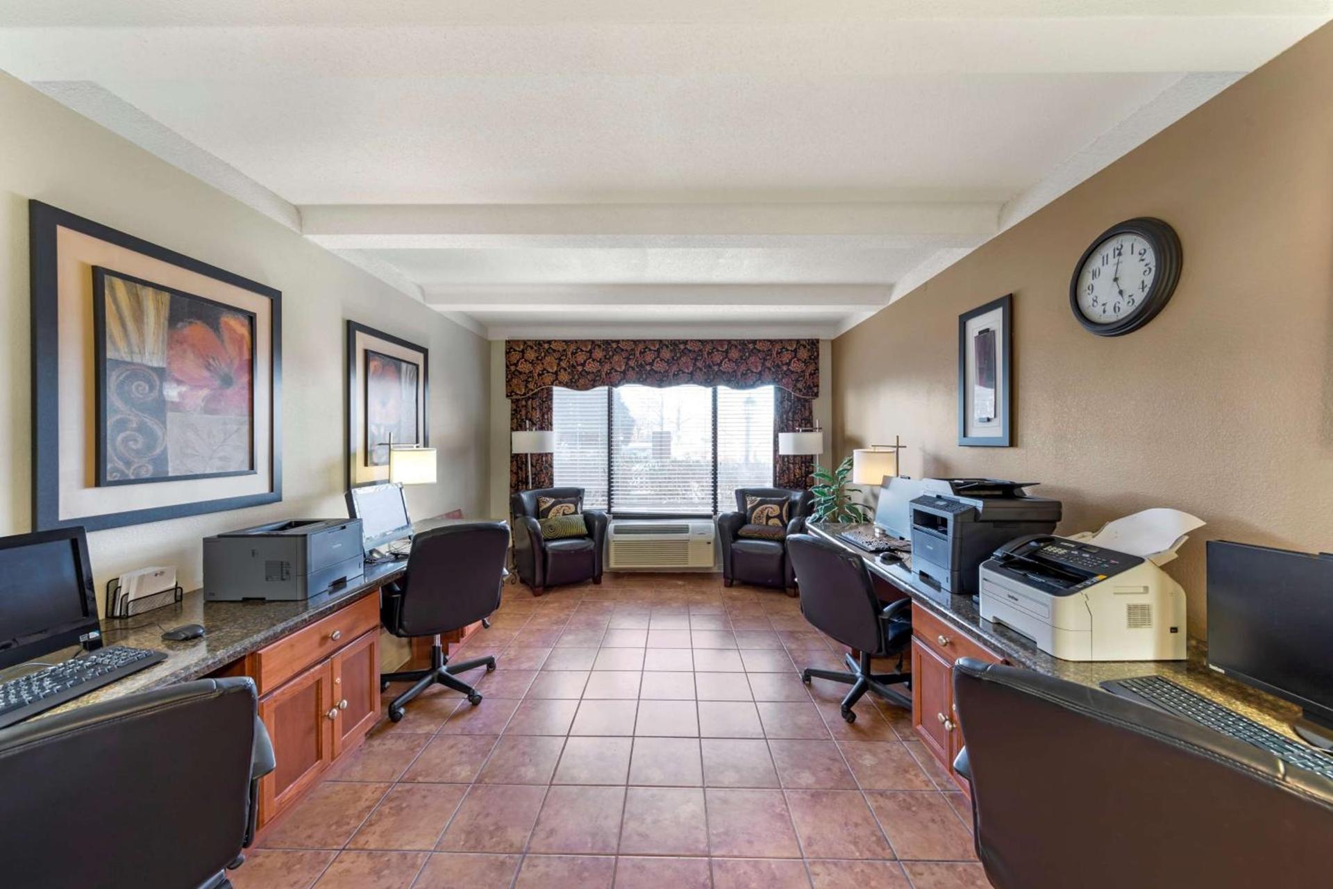 Best Western Plus Madison-Huntsville Hotel photo 31