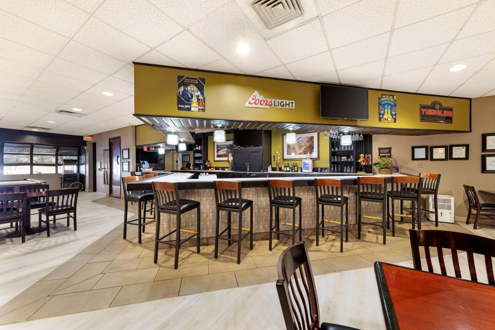 Best Western Plus Madison-Huntsville Hotel photo 5