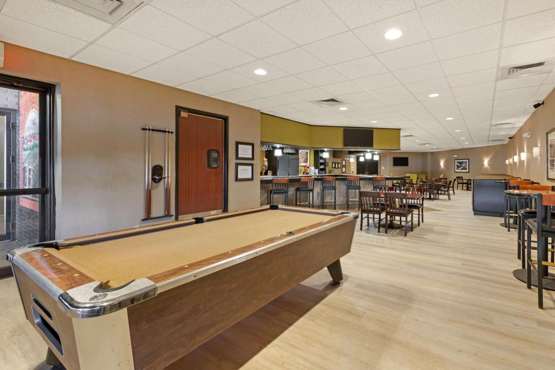Best Western Plus Madison-Huntsville Hotel photo 6