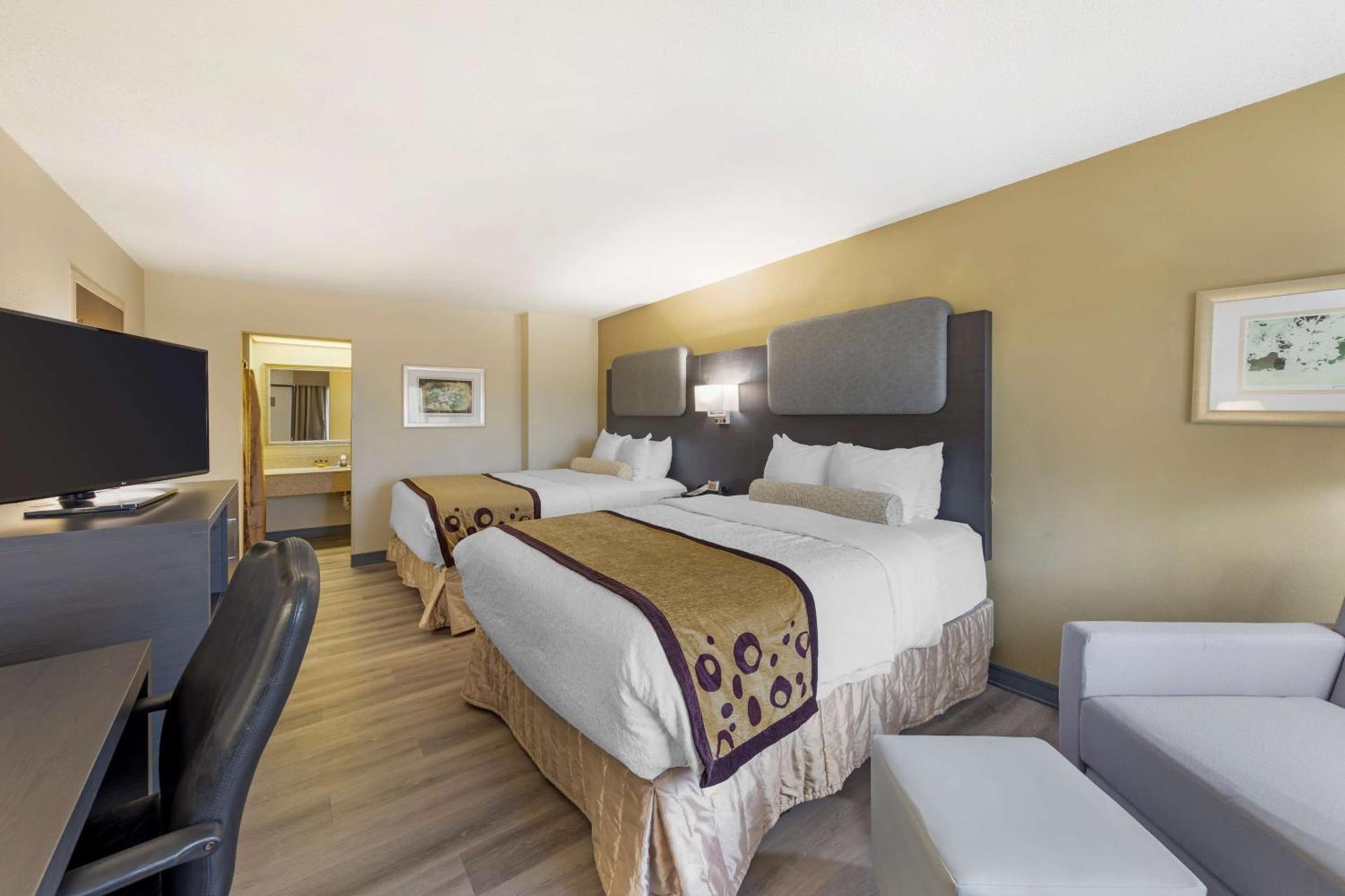 Best Western Plus Madison-Huntsville Hotel photo 16