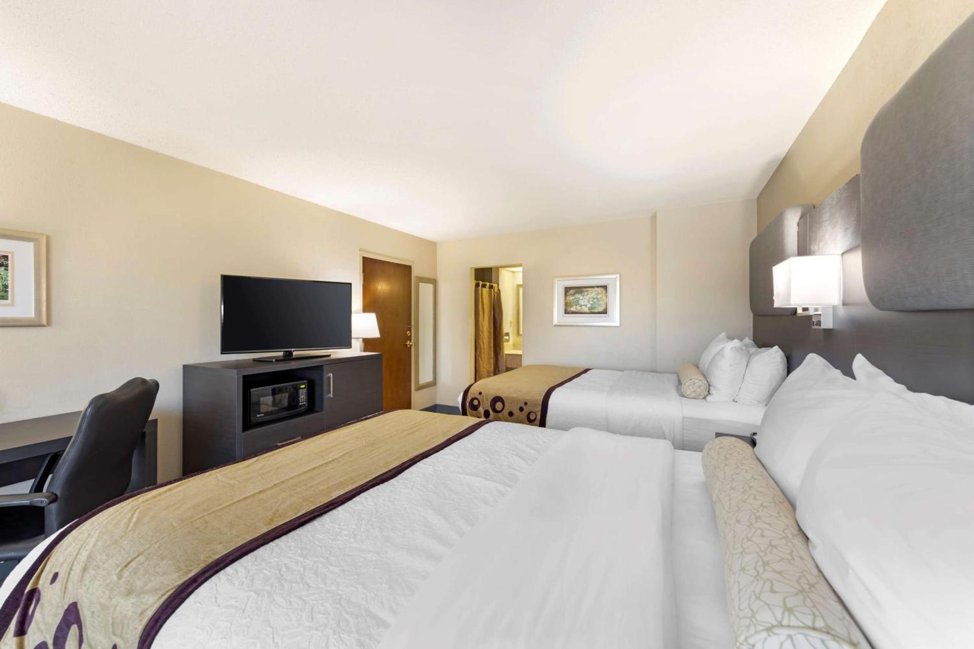 Best Western Plus Madison-Huntsville Hotel photo 17
