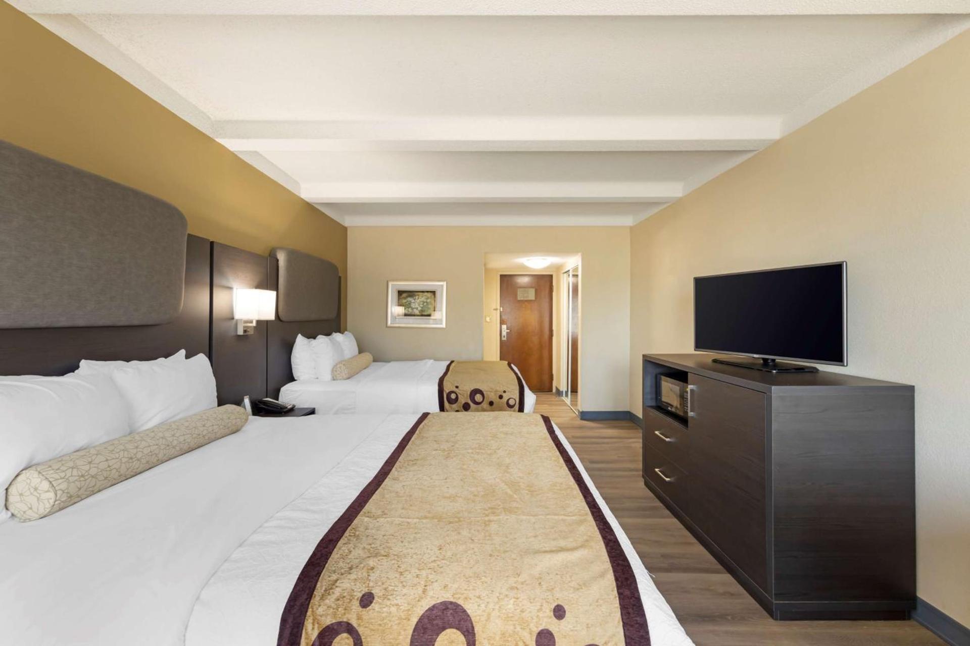 Best Western Plus Madison-Huntsville Hotel photo 20