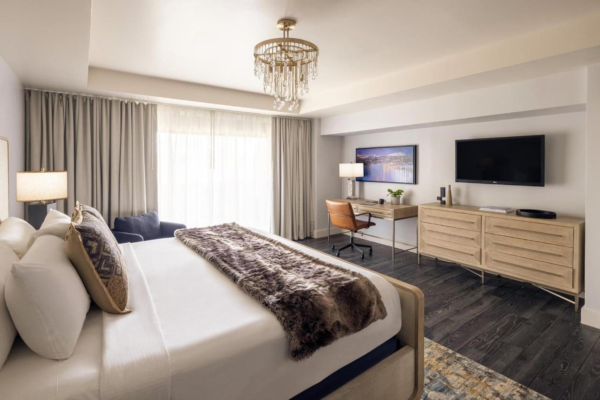 Crowne Plaza Phoenix - Chandler Golf Resort by IHG photo 3